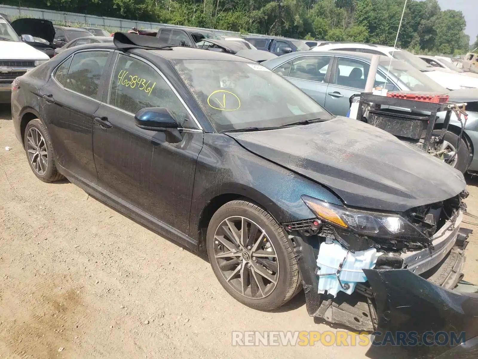 1 Photograph of a damaged car 4T1G11BK1MU031879 TOYOTA CAMRY 2021