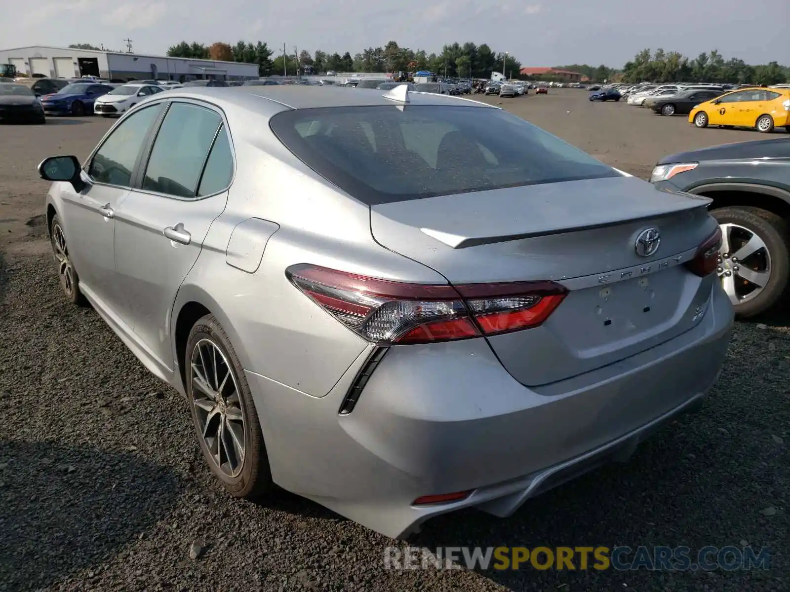 3 Photograph of a damaged car 4T1G11BK2MU020289 TOYOTA CAMRY 2021