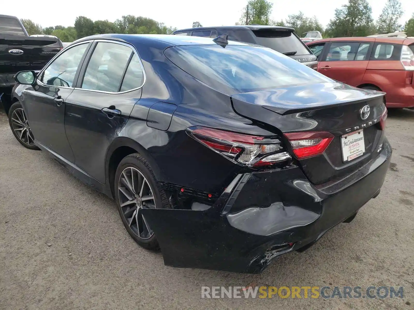 3 Photograph of a damaged car 4T1G11BK2MU033396 TOYOTA CAMRY 2021