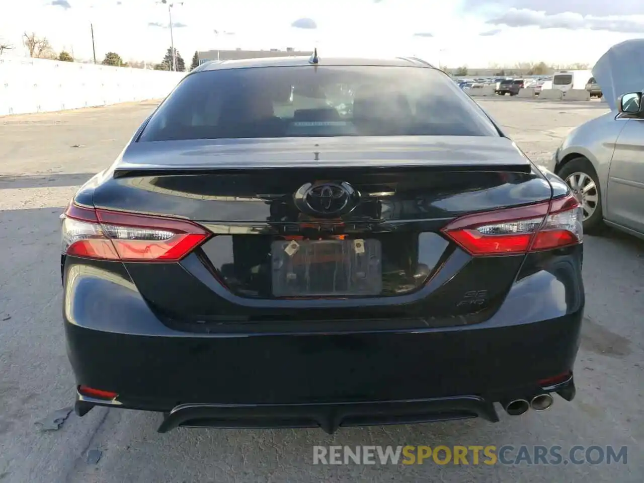 6 Photograph of a damaged car 4T1G11BK2MU039666 TOYOTA CAMRY 2021