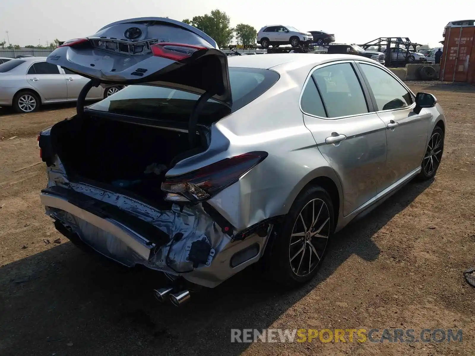 4 Photograph of a damaged car 4T1G11BK2MU039957 TOYOTA CAMRY 2021