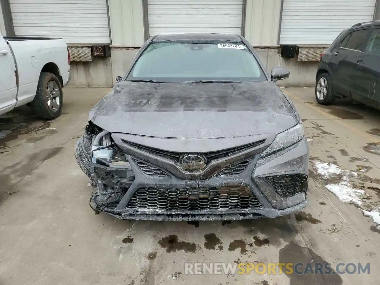 5 Photograph of a damaged car 4T1G11BK2MU045340 TOYOTA CAMRY 2021