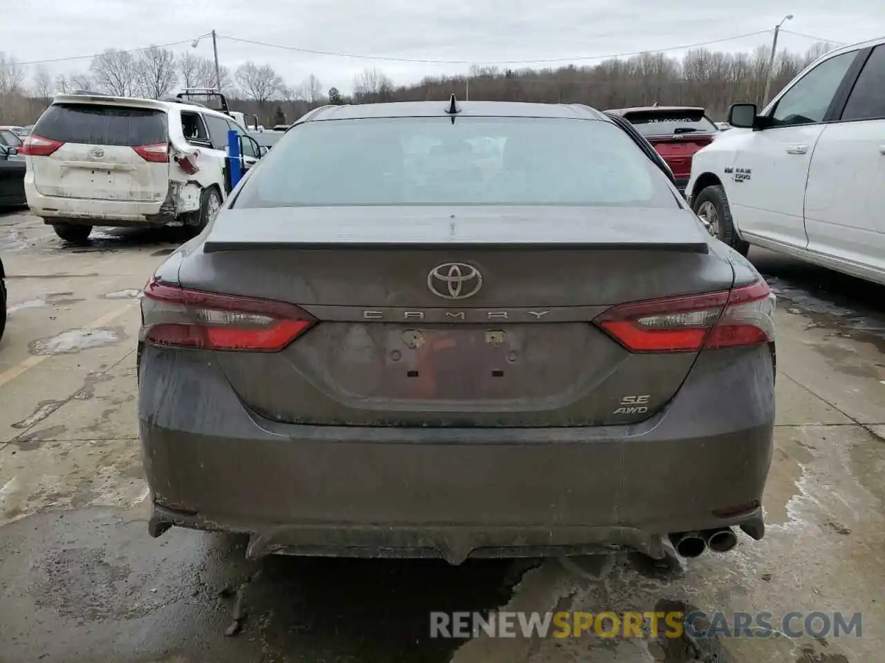 6 Photograph of a damaged car 4T1G11BK2MU045340 TOYOTA CAMRY 2021