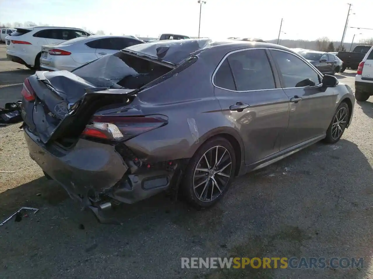 4 Photograph of a damaged car 4T1G11BK4MU022044 TOYOTA CAMRY 2021