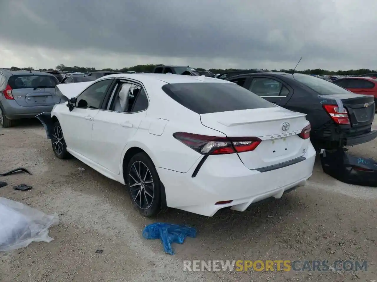 3 Photograph of a damaged car 4T1G11BK4MU029513 TOYOTA CAMRY 2021