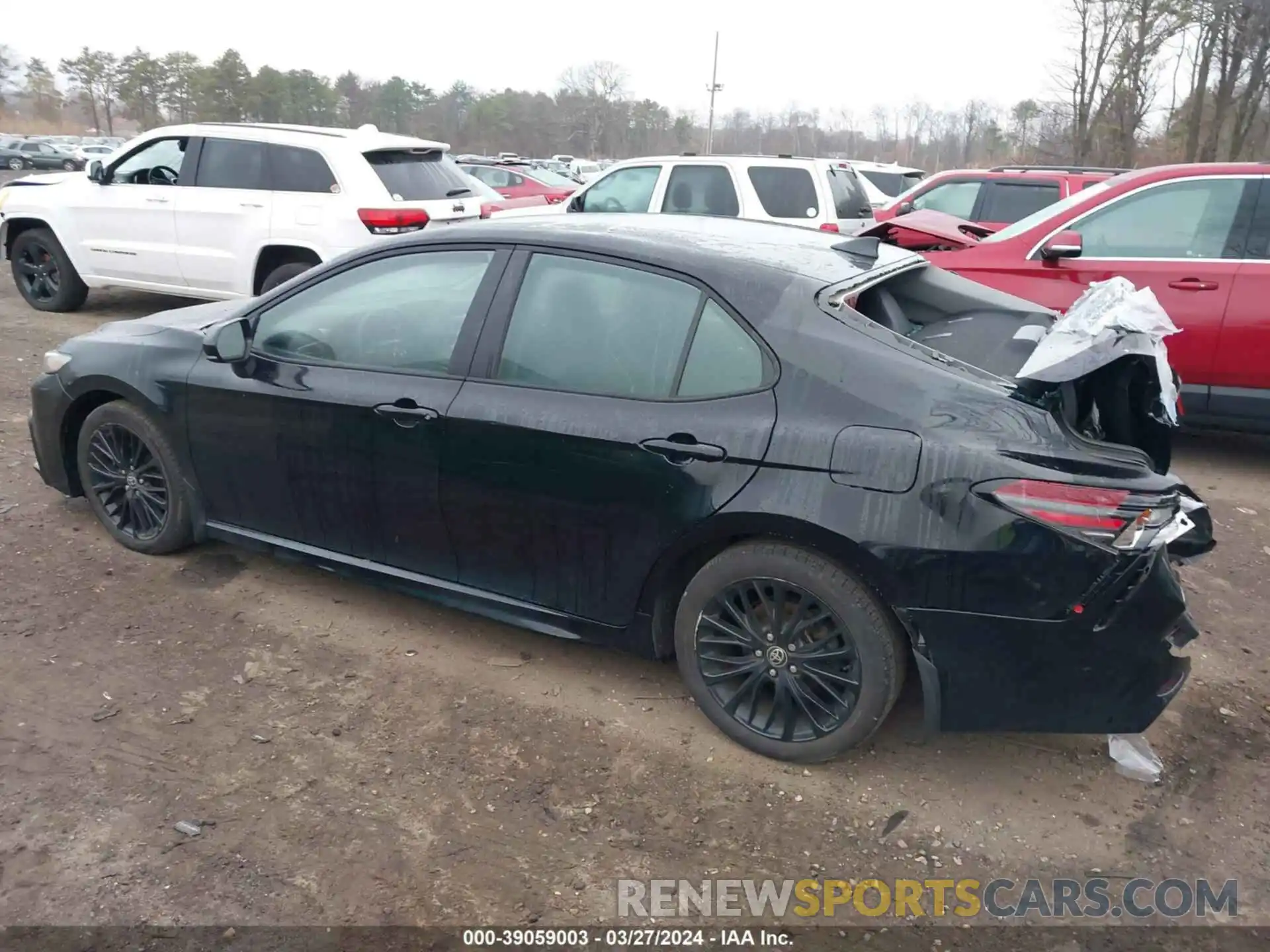 14 Photograph of a damaged car 4T1G11BK4MU030323 TOYOTA CAMRY 2021