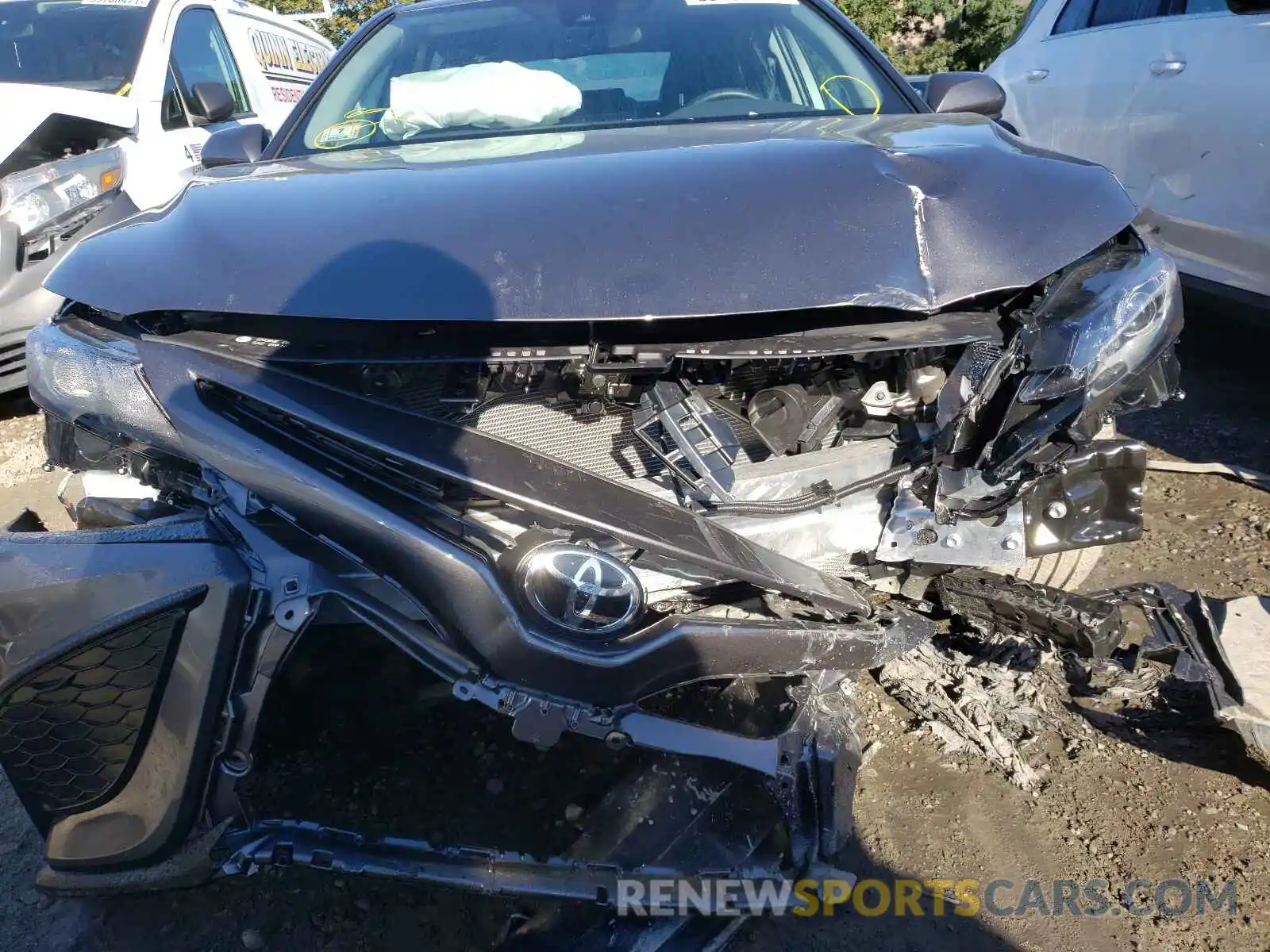 9 Photograph of a damaged car 4T1G11BK5MU022618 TOYOTA CAMRY 2021