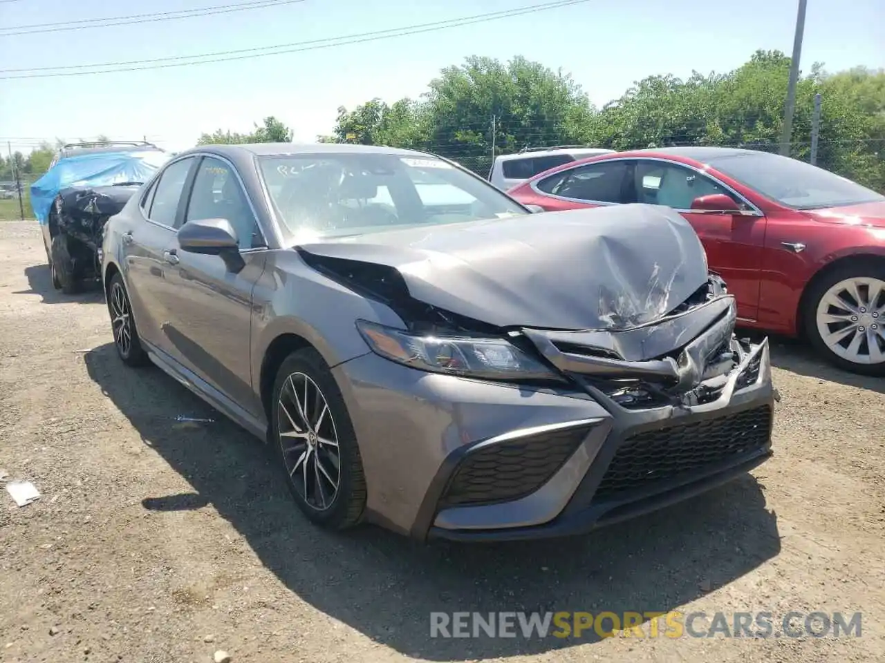 1 Photograph of a damaged car 4T1G11BK5MU024935 TOYOTA CAMRY 2021