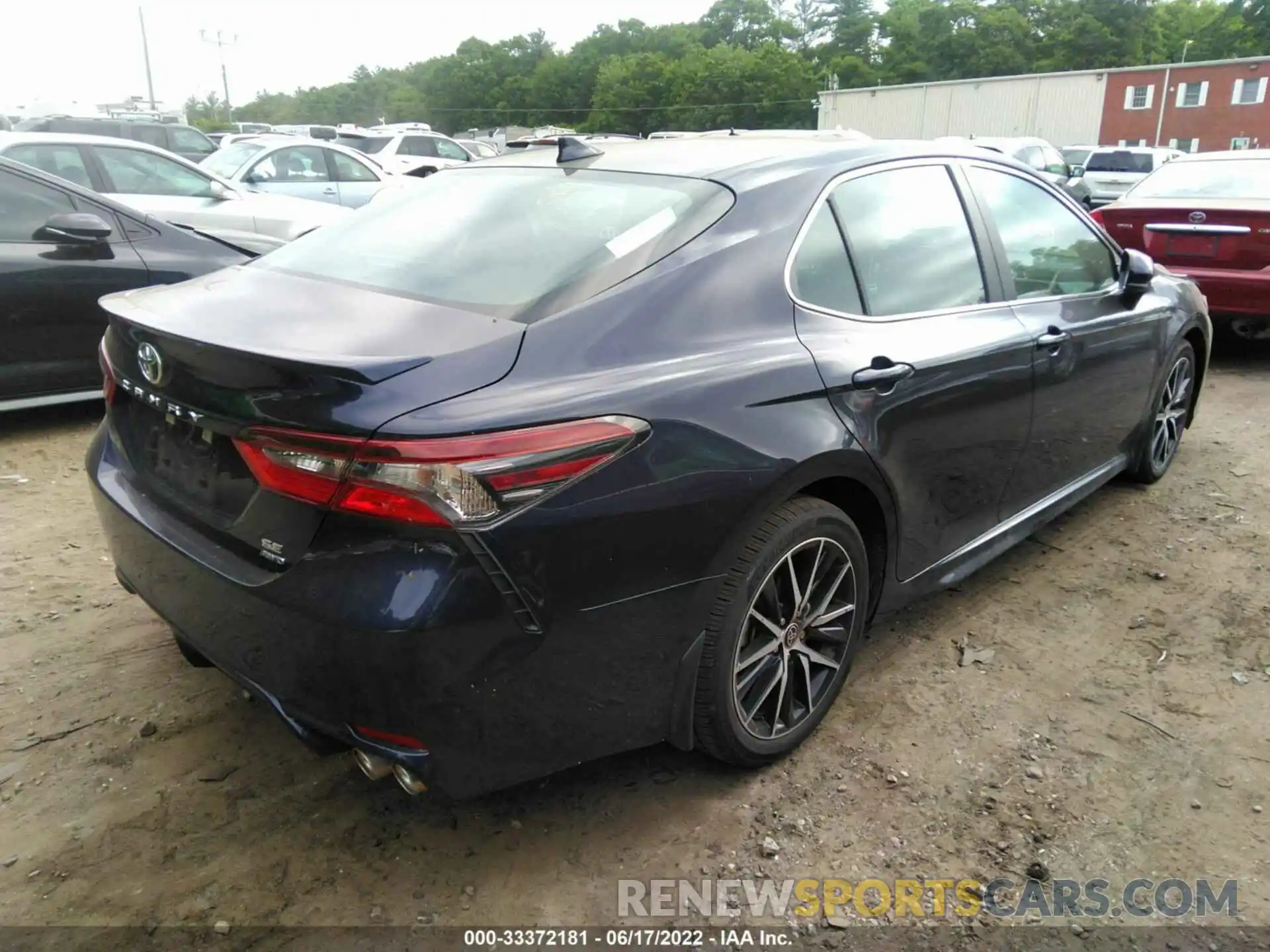 4 Photograph of a damaged car 4T1G11BK5MU047311 TOYOTA CAMRY 2021