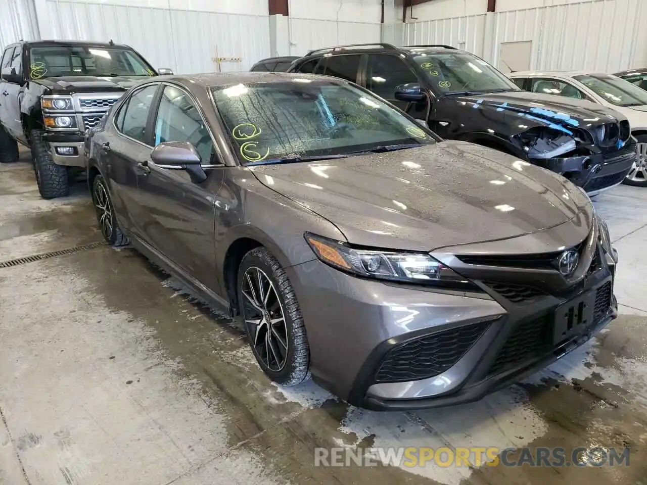 1 Photograph of a damaged car 4T1G11BK6MU045356 TOYOTA CAMRY 2021