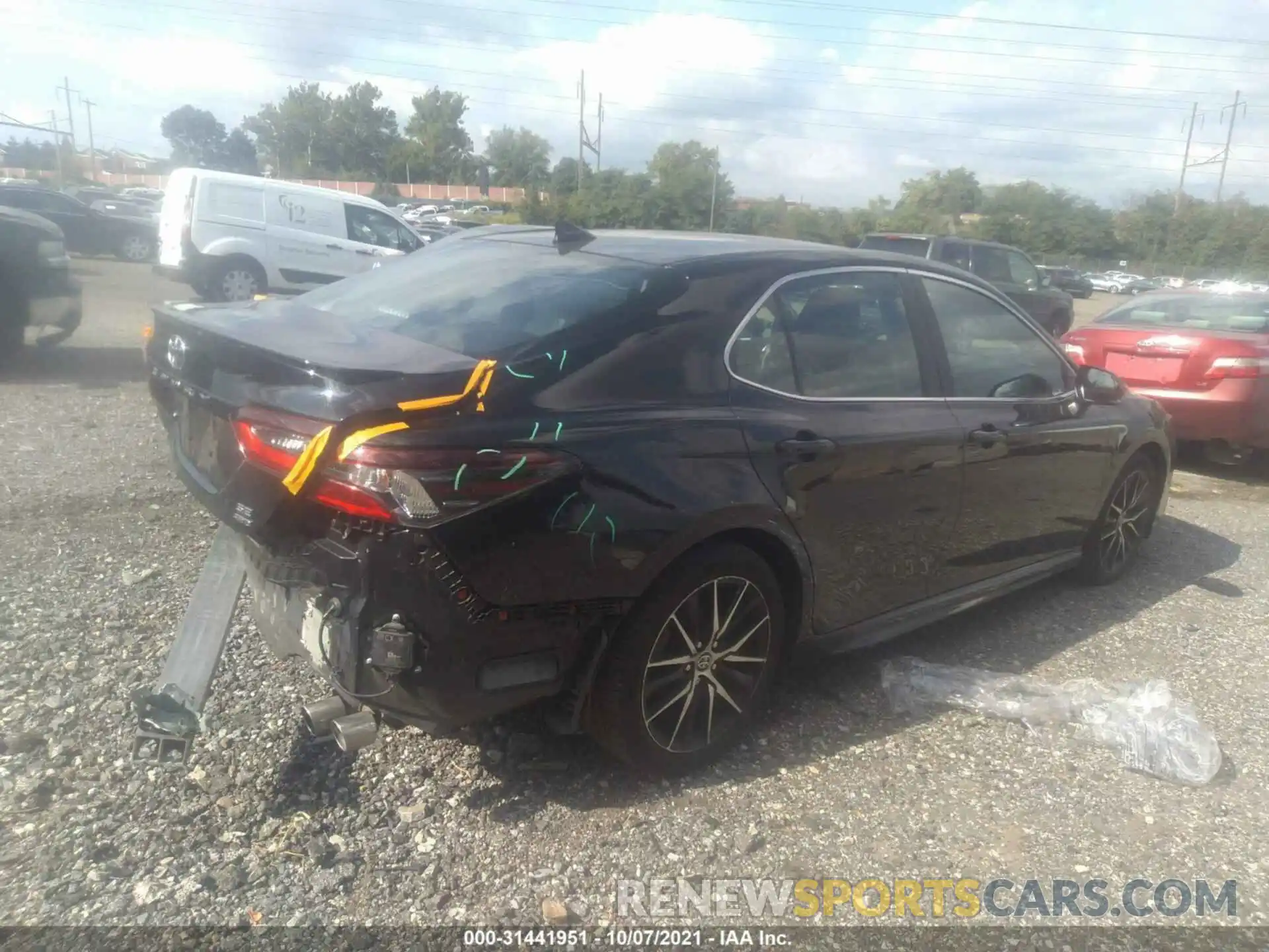 4 Photograph of a damaged car 4T1G11BK7MU020983 TOYOTA CAMRY 2021