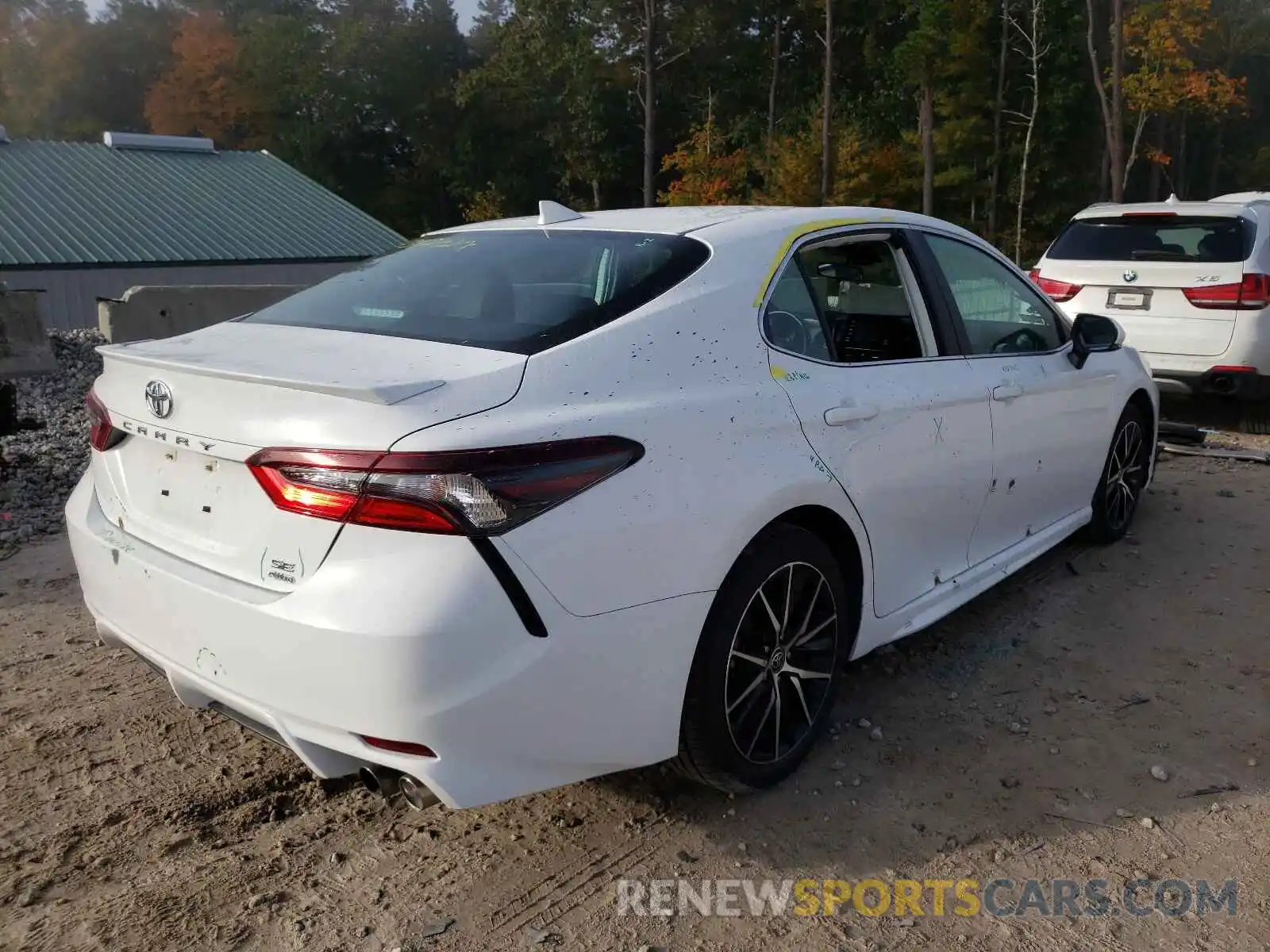 4 Photograph of a damaged car 4T1G11BK7MU028114 TOYOTA CAMRY 2021