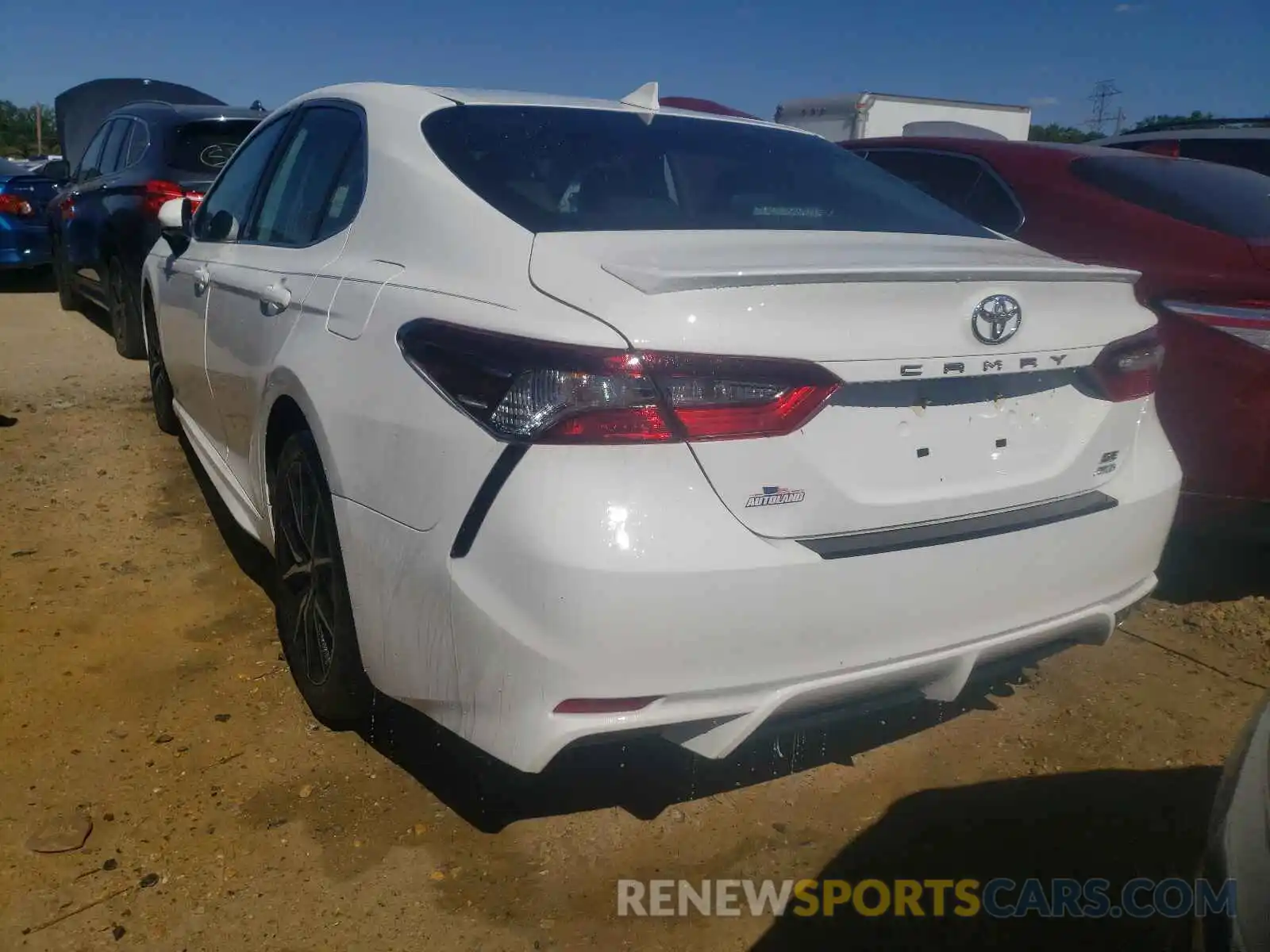 3 Photograph of a damaged car 4T1G11BK7MU043552 TOYOTA CAMRY 2021