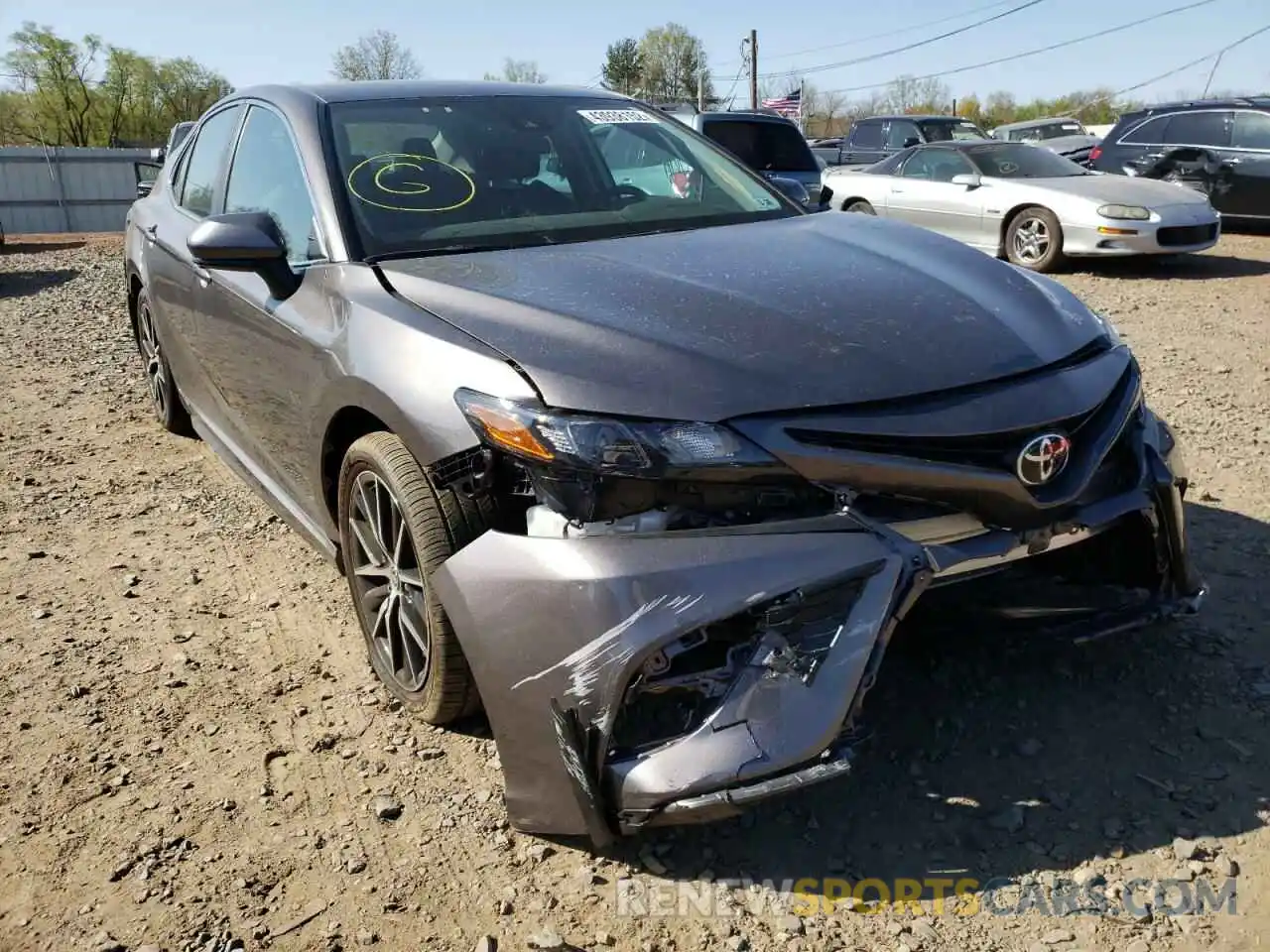 1 Photograph of a damaged car 4T1G11BK8MU021186 TOYOTA CAMRY 2021