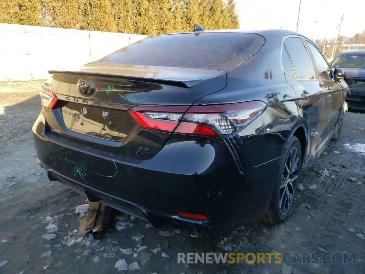 4 Photograph of a damaged car 4T1G11BK8MU035492 TOYOTA CAMRY 2021