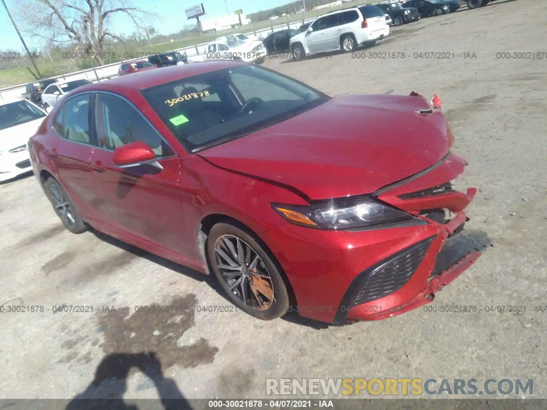 1 Photograph of a damaged car 4T1G11BK9MU021634 TOYOTA CAMRY 2021