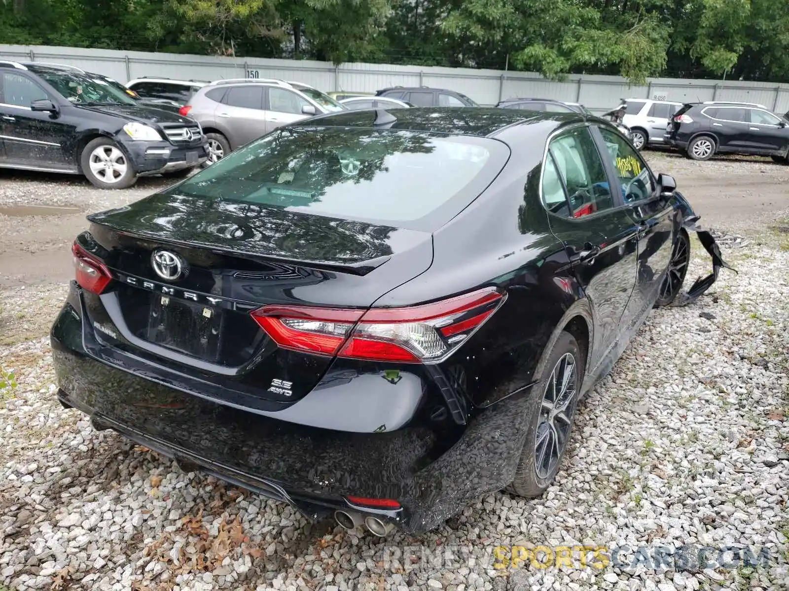 4 Photograph of a damaged car 4T1G11BK9MU026560 TOYOTA CAMRY 2021