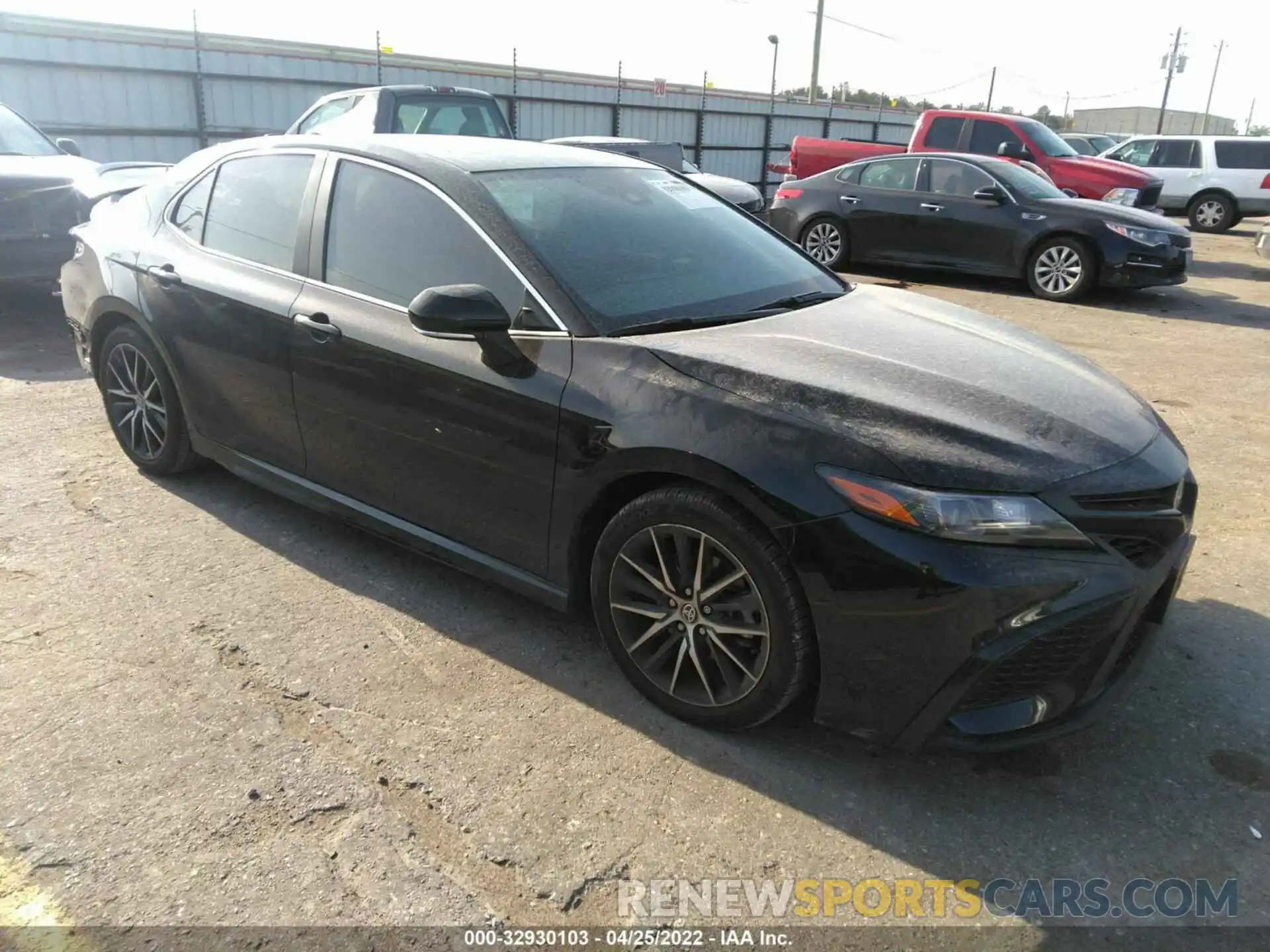 1 Photograph of a damaged car 4T1G11BK9MU030303 TOYOTA CAMRY 2021