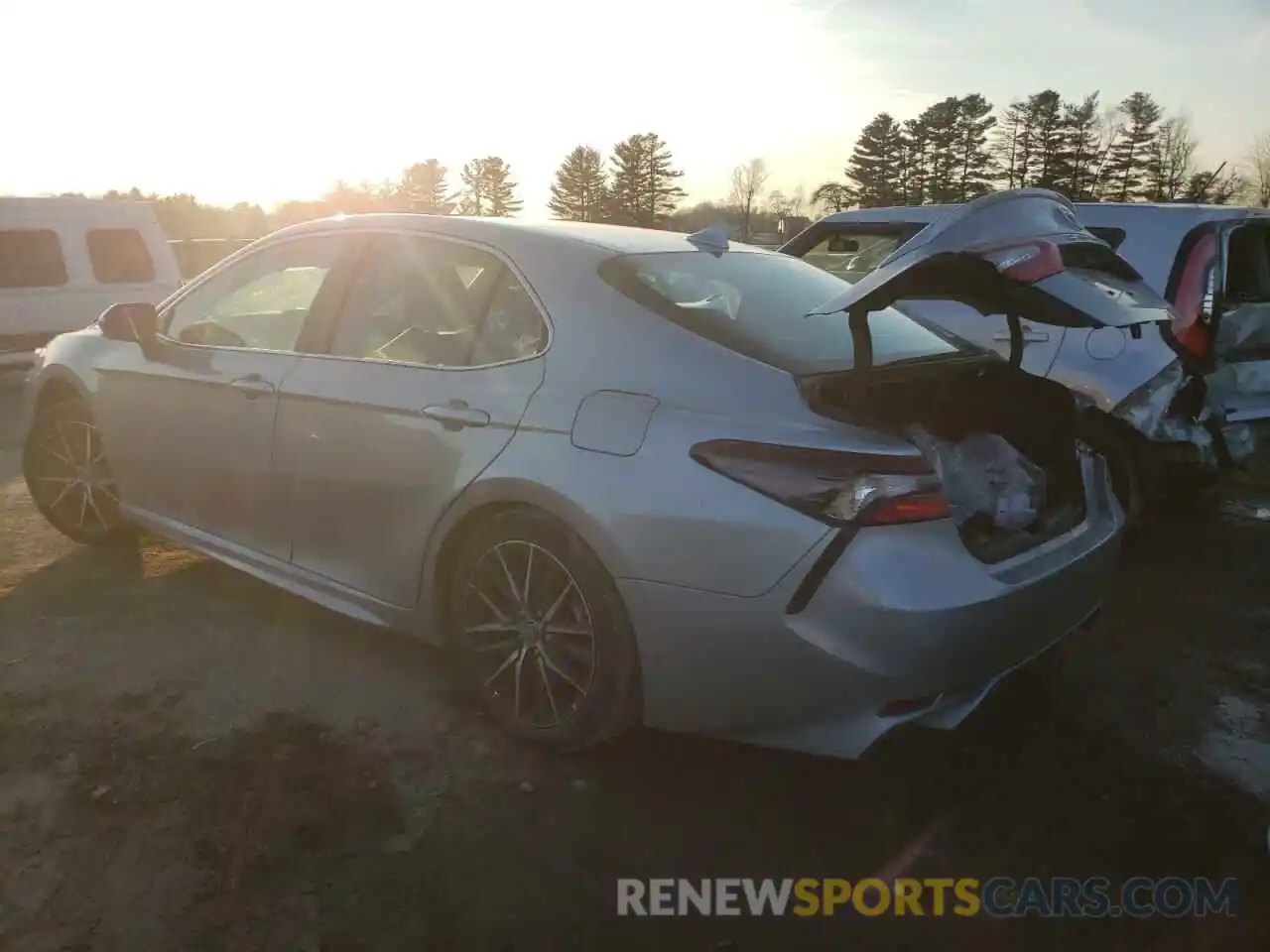 3 Photograph of a damaged car 4T1G11BK9MU031077 TOYOTA CAMRY 2021