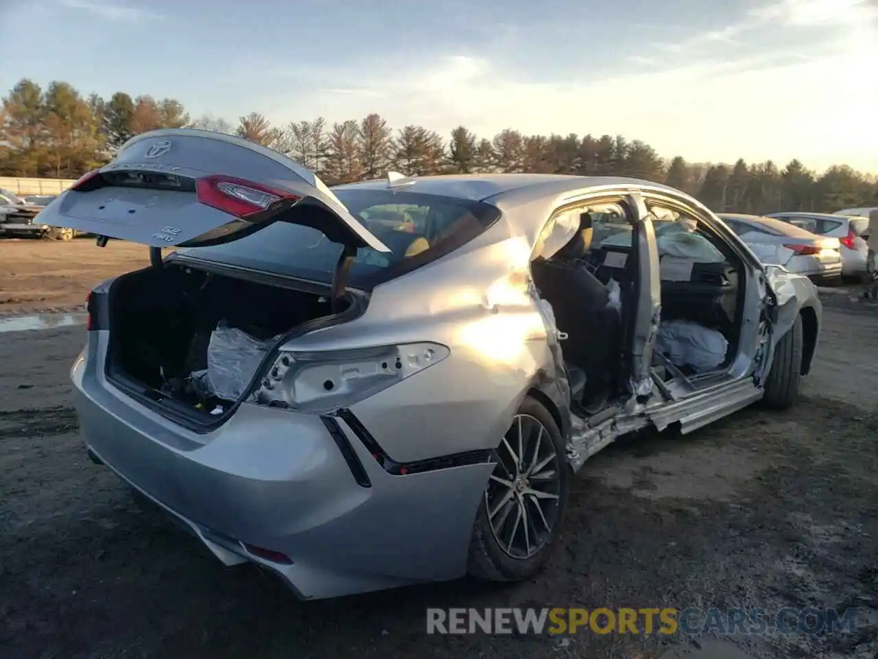 4 Photograph of a damaged car 4T1G11BK9MU031077 TOYOTA CAMRY 2021