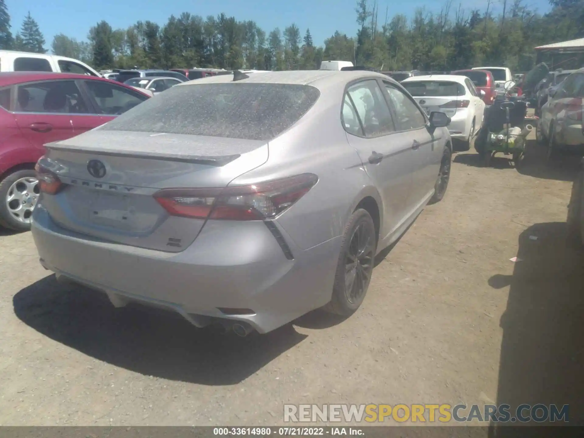 4 Photograph of a damaged car 4T1G11BK9MU033086 TOYOTA CAMRY 2021