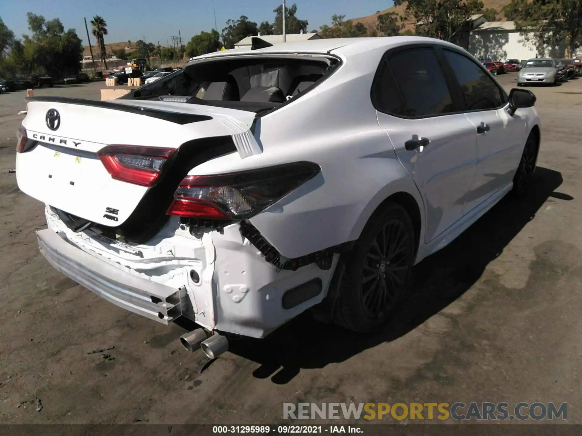 4 Photograph of a damaged car 4T1G11BKXMU022470 TOYOTA CAMRY 2021