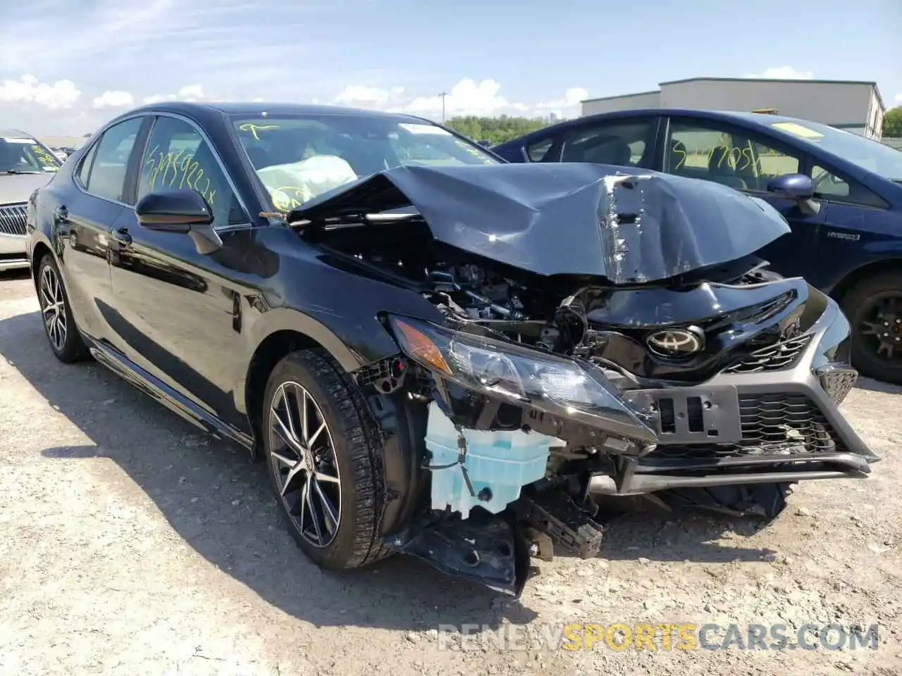 1 Photograph of a damaged car 4T1G11BKXMU025093 TOYOTA CAMRY 2021