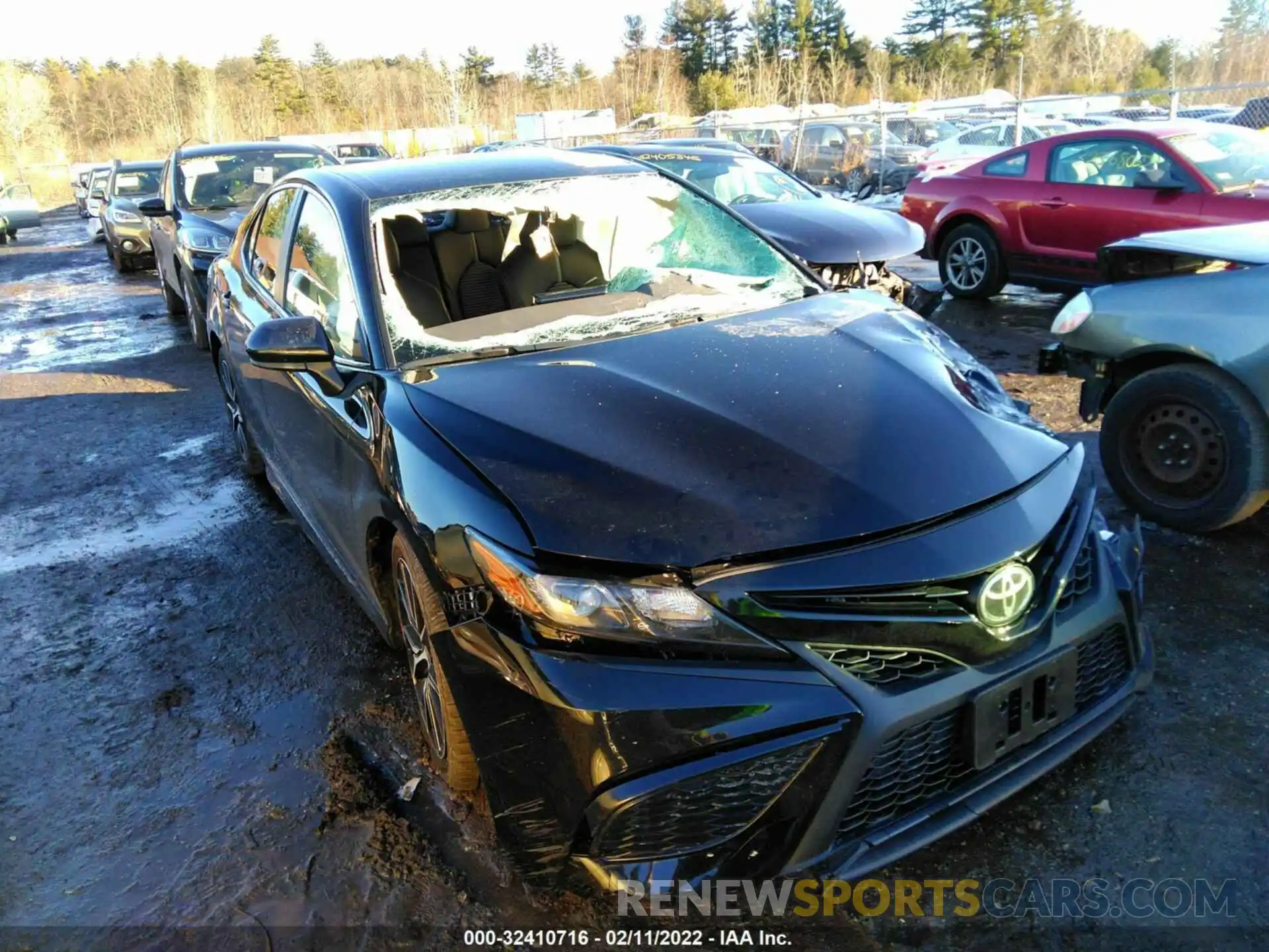 1 Photograph of a damaged car 4T1G11BKXMU039091 TOYOTA CAMRY 2021