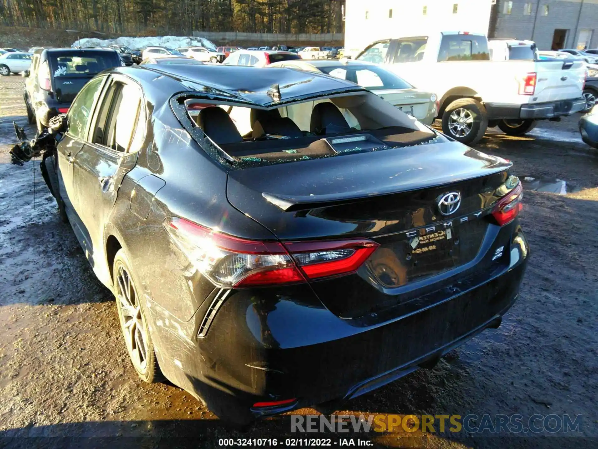 3 Photograph of a damaged car 4T1G11BKXMU039091 TOYOTA CAMRY 2021