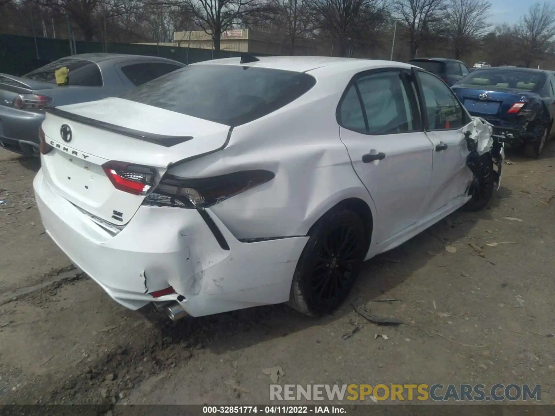 4 Photograph of a damaged car 4T1G11BKXMU041276 TOYOTA CAMRY 2021