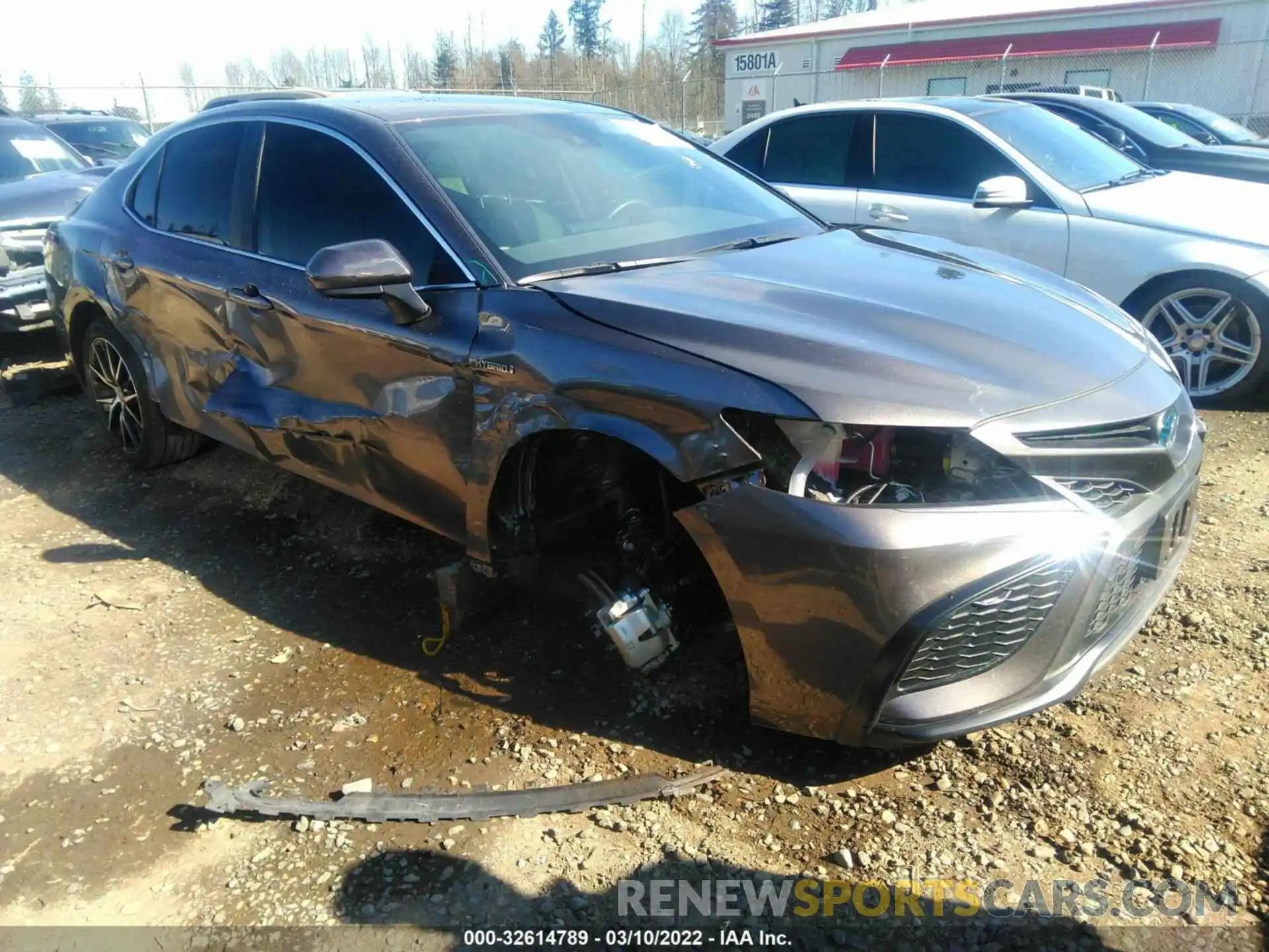 1 Photograph of a damaged car 4T1G31AK0MU028550 TOYOTA CAMRY 2021