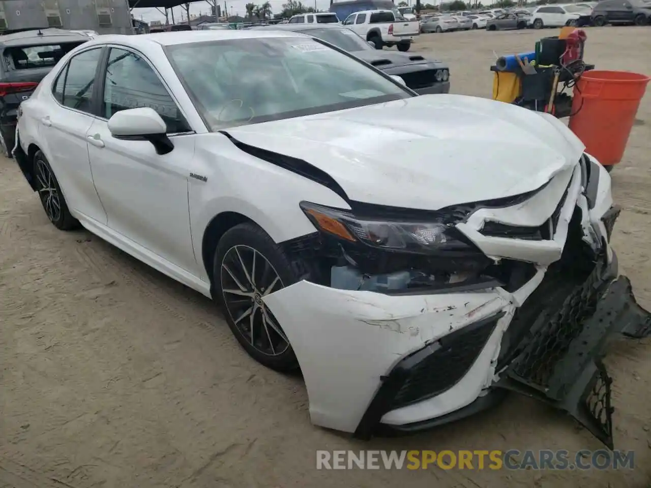 1 Photograph of a damaged car 4T1G31AK0MU553835 TOYOTA CAMRY 2021