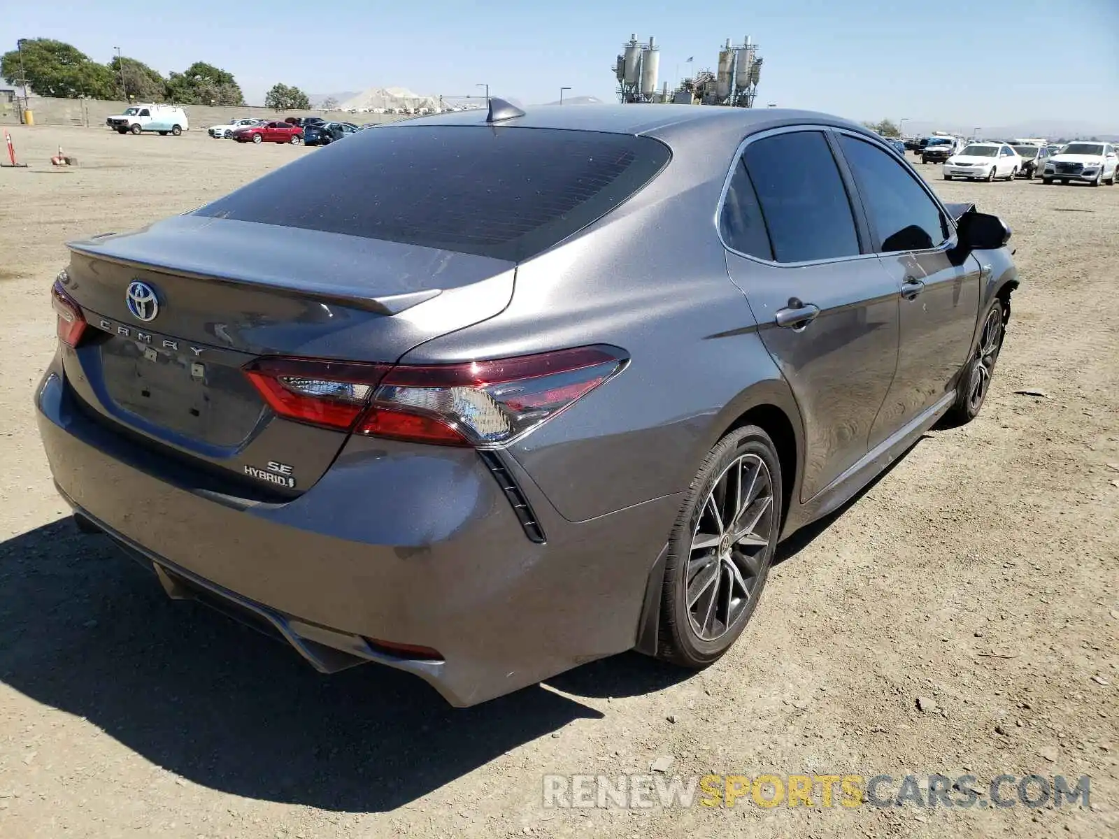 4 Photograph of a damaged car 4T1G31AK0MU556119 TOYOTA CAMRY 2021