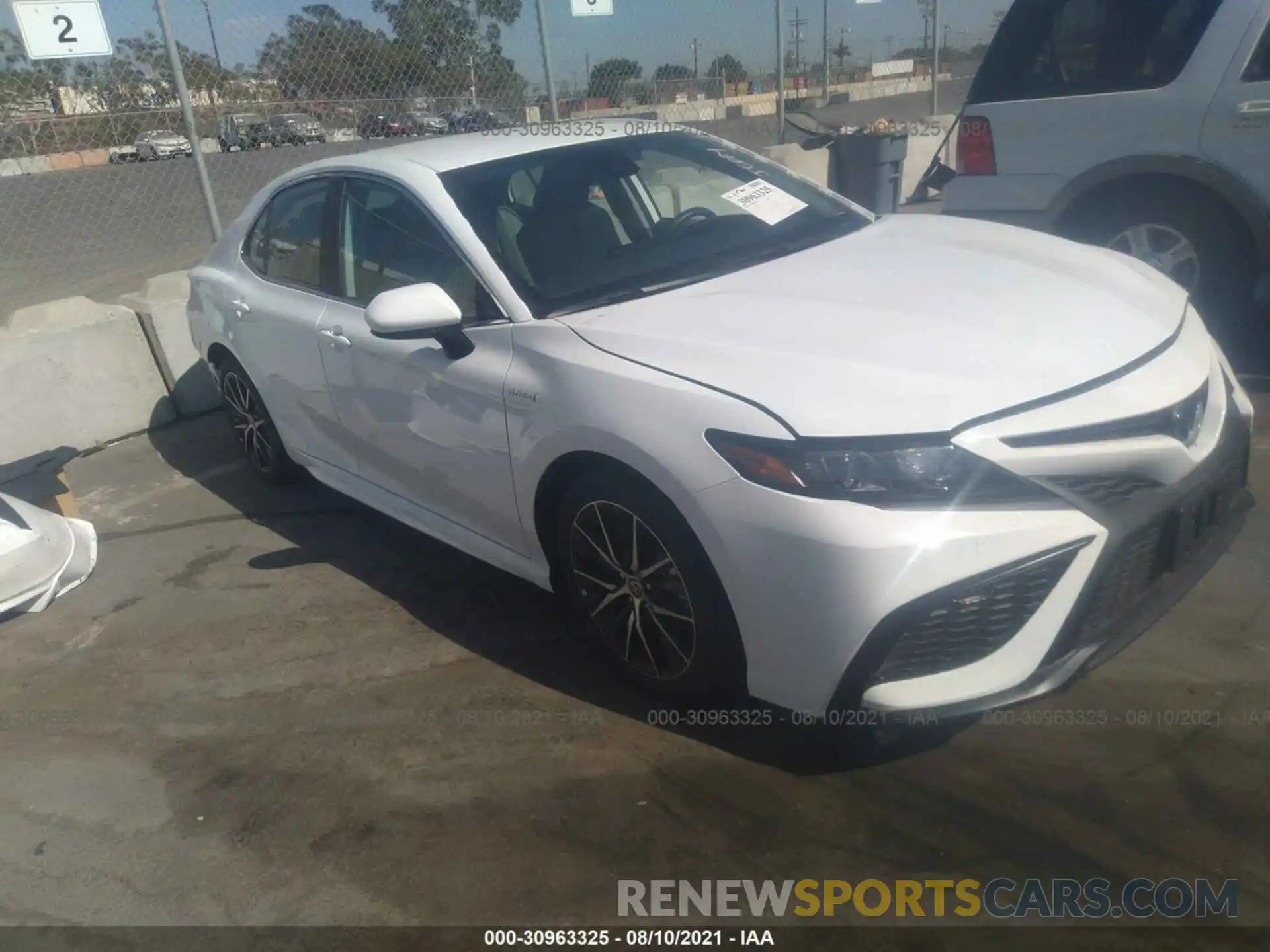 1 Photograph of a damaged car 4T1G31AK0MU557125 TOYOTA CAMRY 2021