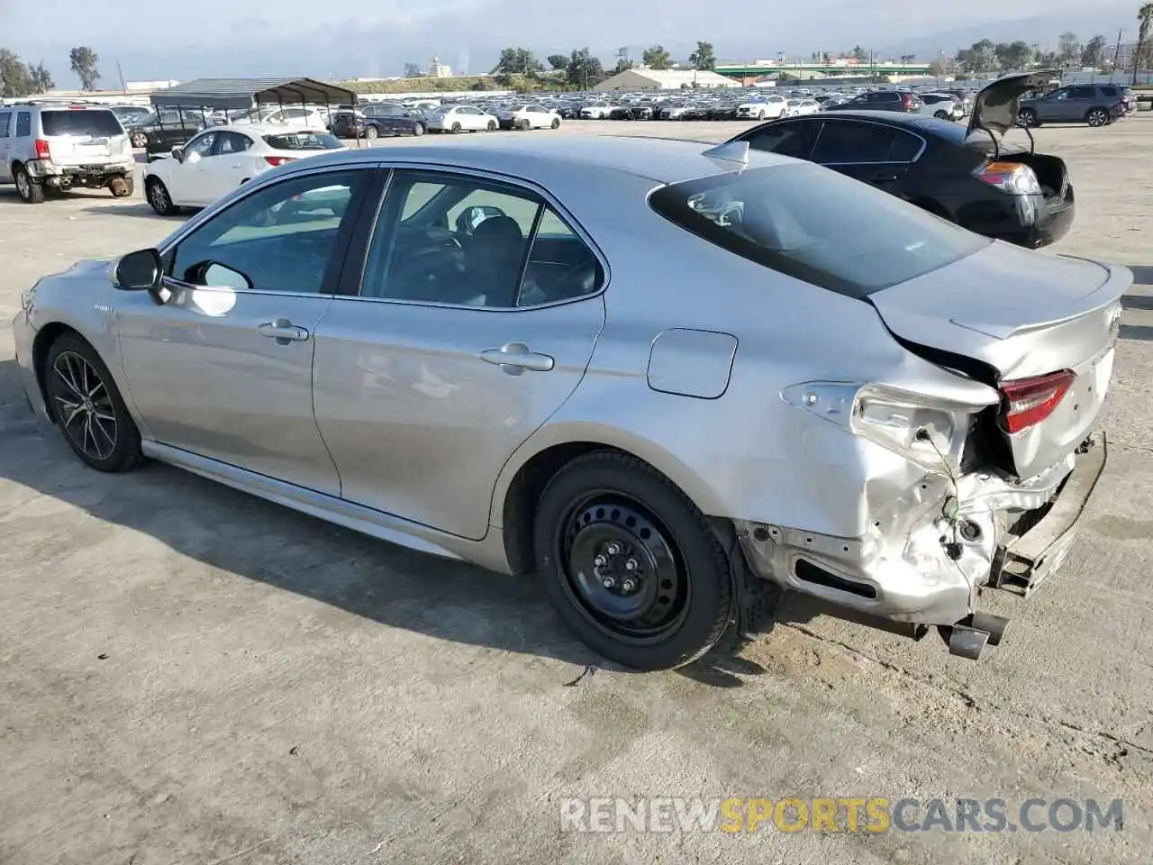 2 Photograph of a damaged car 4T1G31AK0MU562602 TOYOTA CAMRY 2021