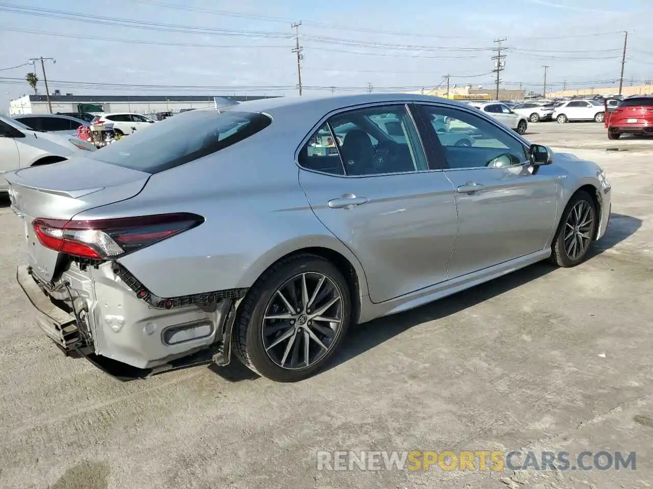 3 Photograph of a damaged car 4T1G31AK0MU562602 TOYOTA CAMRY 2021