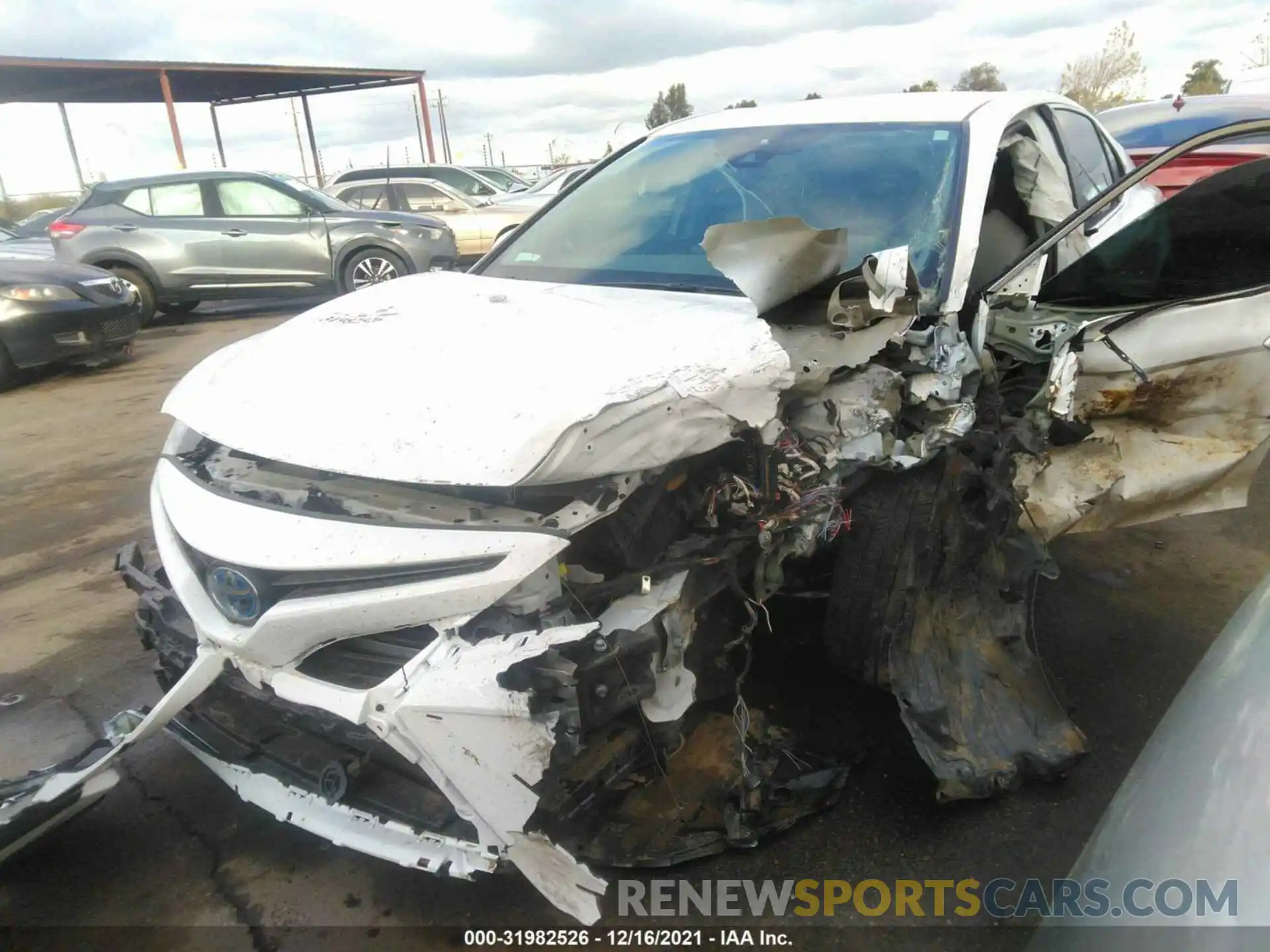 2 Photograph of a damaged car 4T1G31AK1MU564147 TOYOTA CAMRY 2021