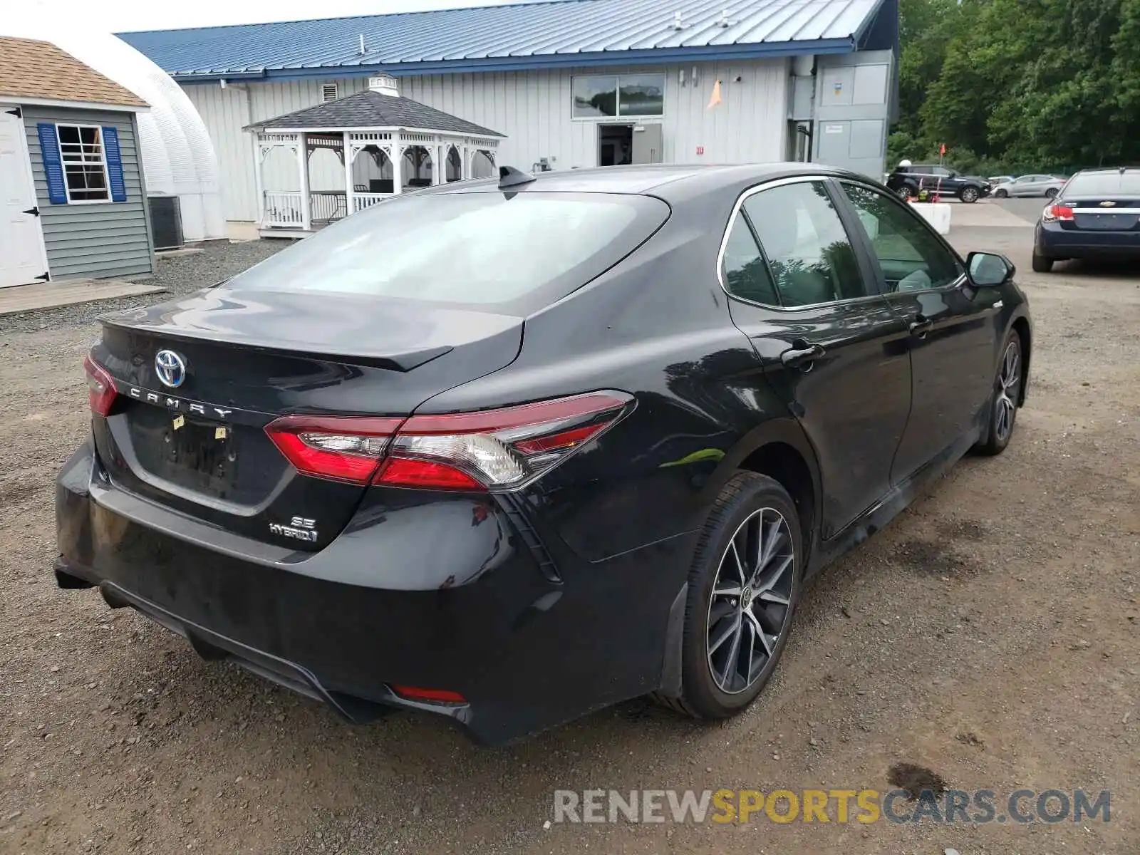 4 Photograph of a damaged car 4T1G31AK2MU020773 TOYOTA CAMRY 2021