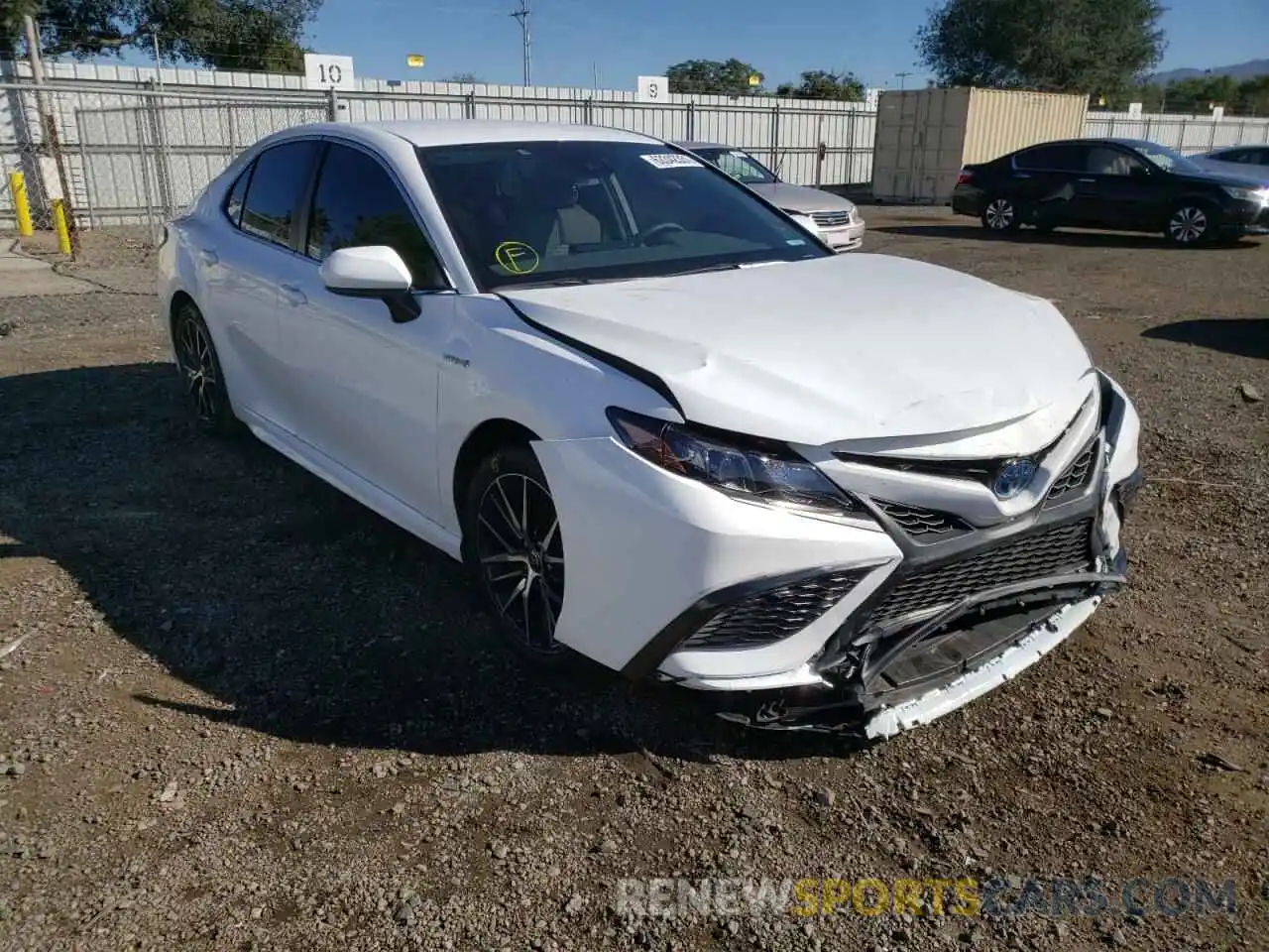 1 Photograph of a damaged car 4T1G31AK2MU029070 TOYOTA CAMRY 2021