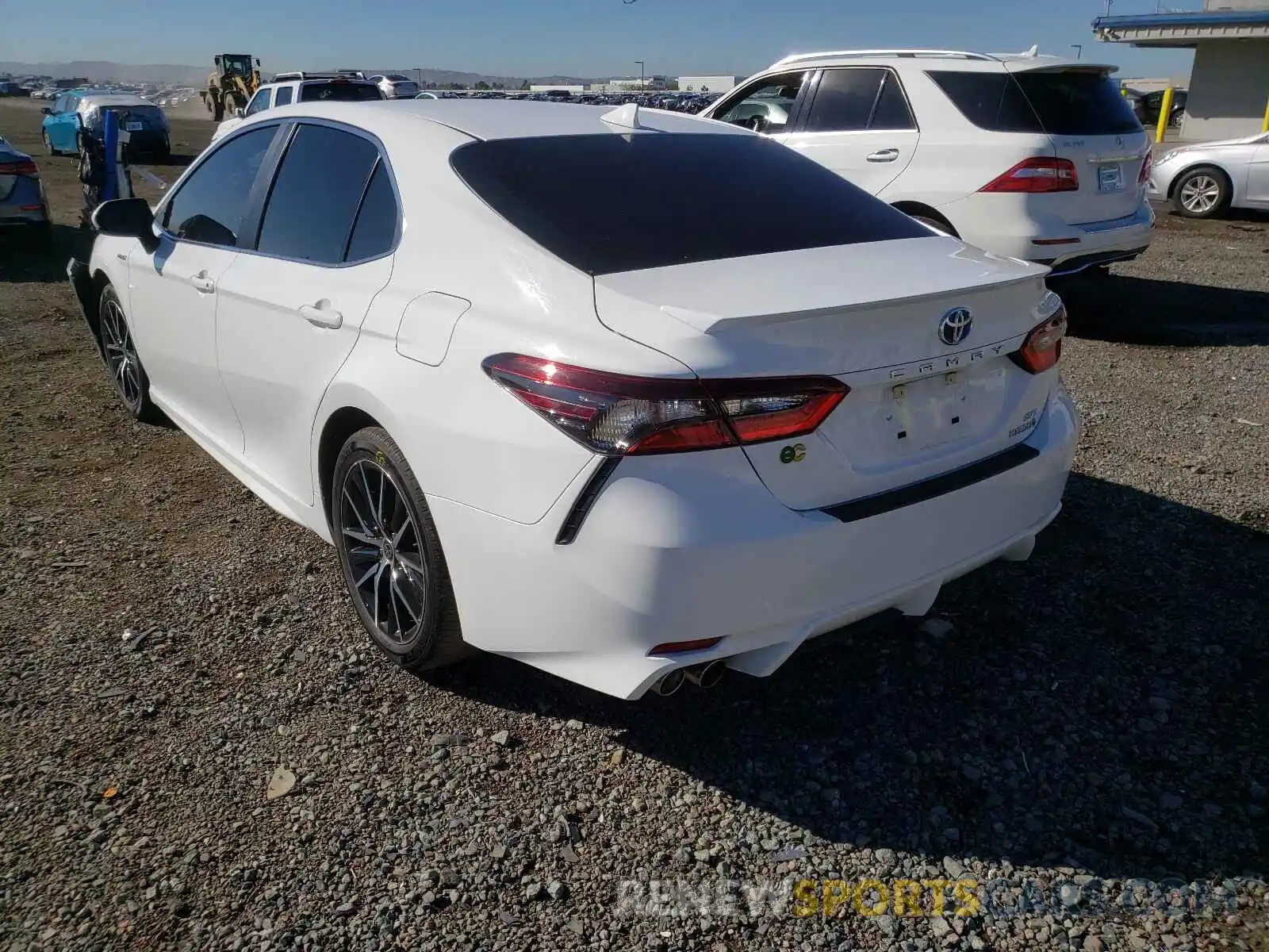 3 Photograph of a damaged car 4T1G31AK2MU029070 TOYOTA CAMRY 2021