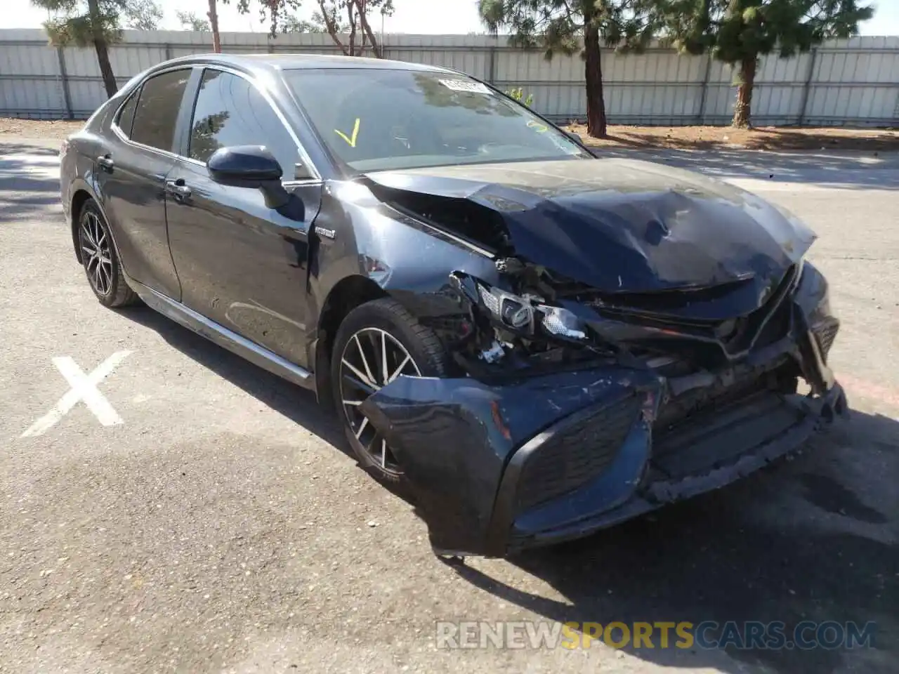 1 Photograph of a damaged car 4T1G31AK2MU547521 TOYOTA CAMRY 2021