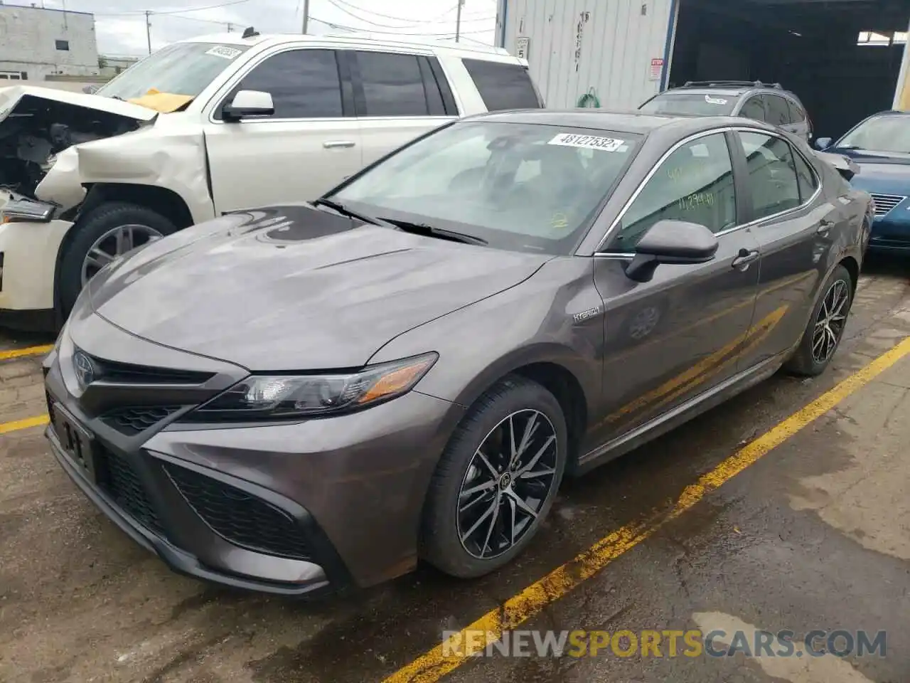 2 Photograph of a damaged car 4T1G31AK2MU564979 TOYOTA CAMRY 2021