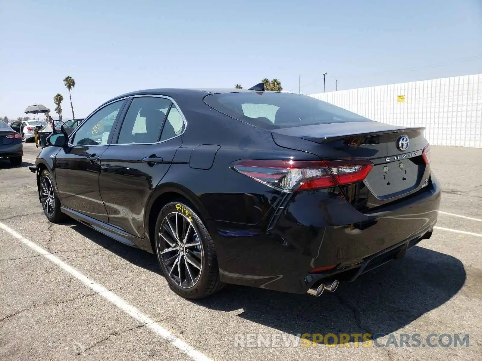 3 Photograph of a damaged car 4T1G31AK2MU566232 TOYOTA CAMRY 2021