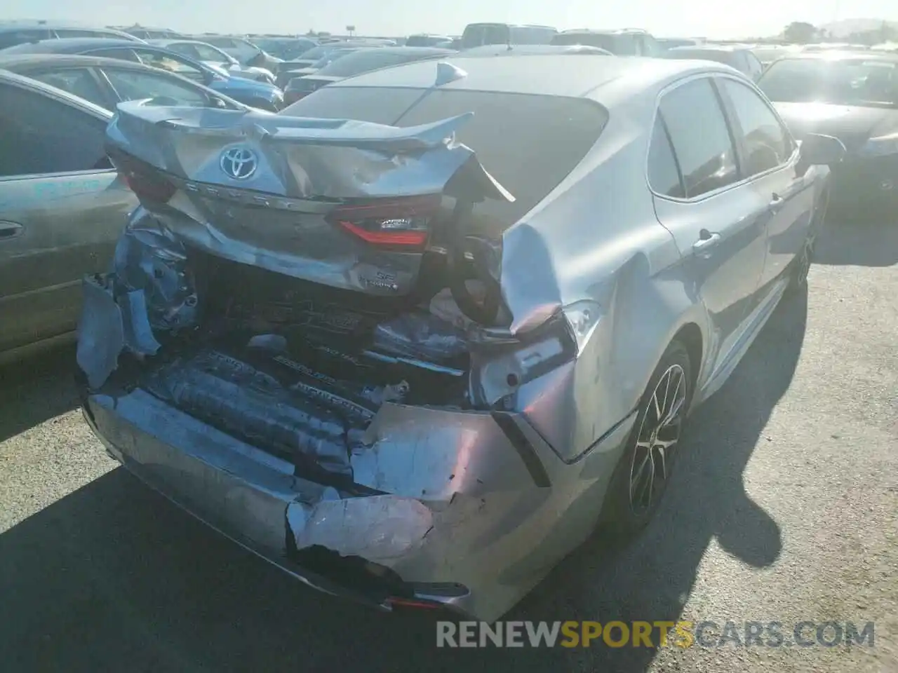 4 Photograph of a damaged car 4T1G31AK4MU023397 TOYOTA CAMRY 2021