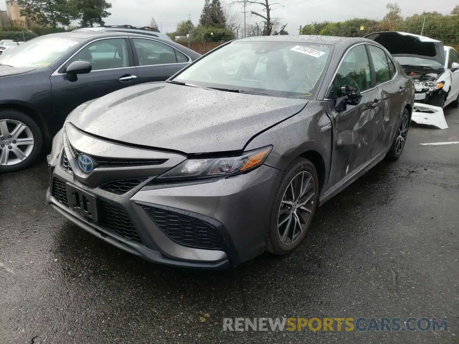 2 Photograph of a damaged car 4T1G31AK5MU553877 TOYOTA CAMRY 2021