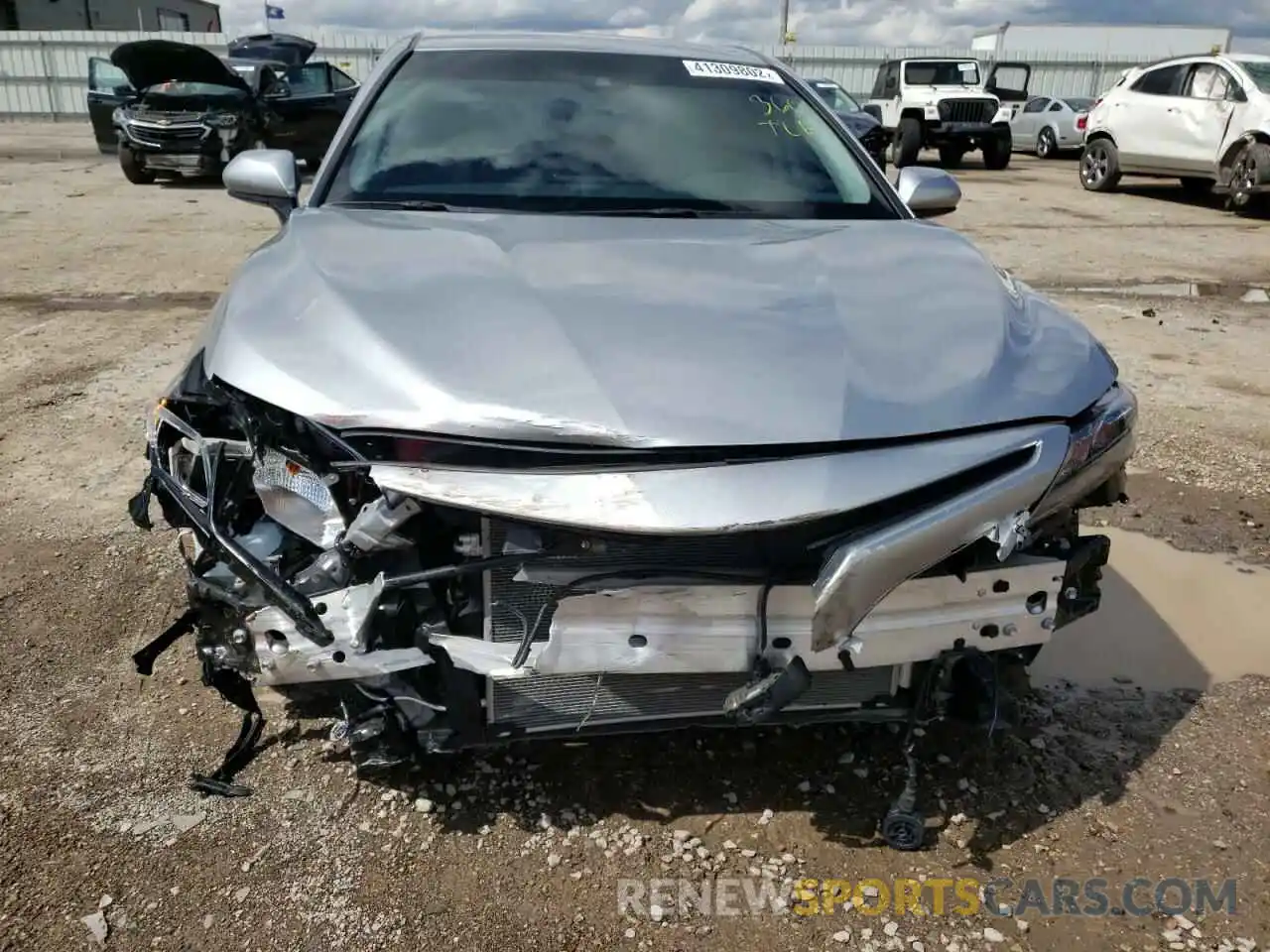 9 Photograph of a damaged car 4T1G31AK5MU559775 TOYOTA CAMRY 2021