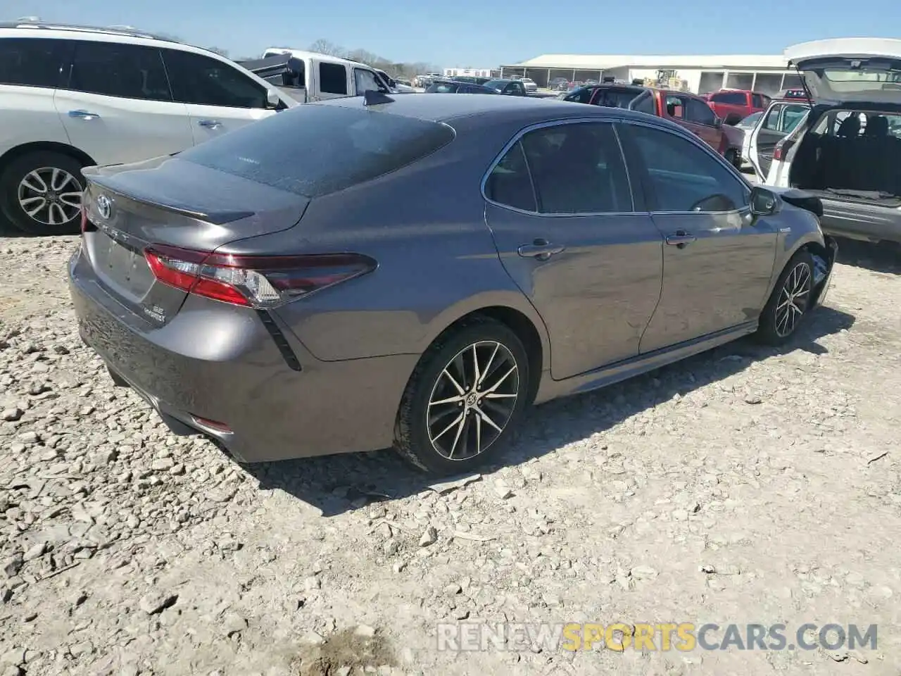 3 Photograph of a damaged car 4T1G31AK6MU031257 TOYOTA CAMRY 2021