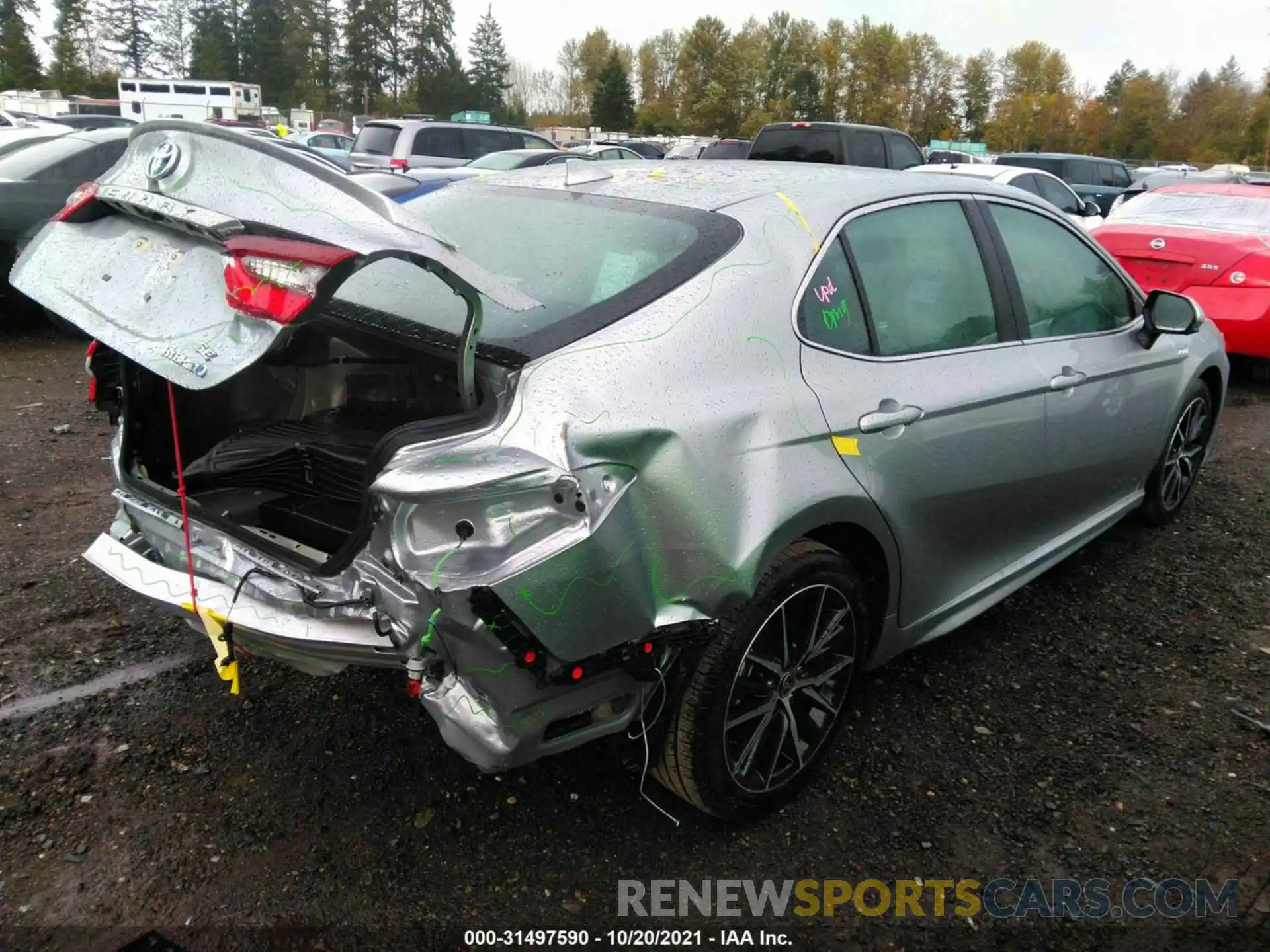 4 Photograph of a damaged car 4T1G31AK6MU554195 TOYOTA CAMRY 2021