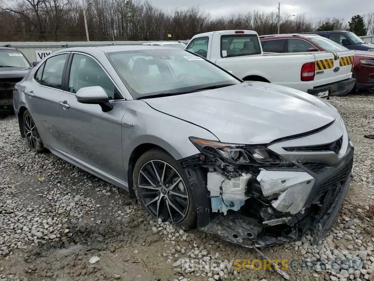 4 Photograph of a damaged car 4T1G31AK6MU569408 TOYOTA CAMRY 2021