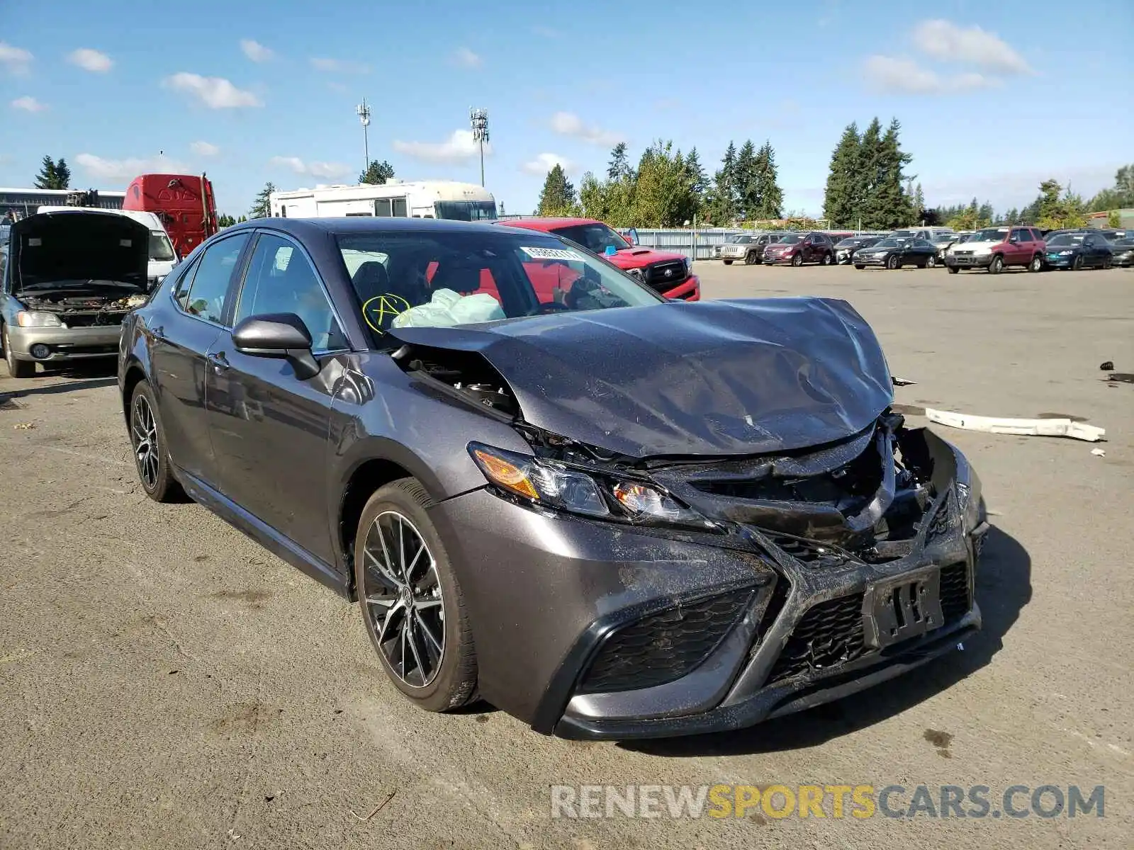 1 Photograph of a damaged car 4T1G31AK7MU021725 TOYOTA CAMRY 2021